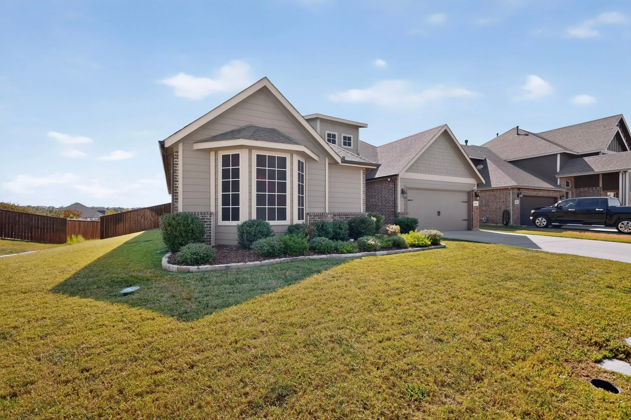 Single Family Residence For Sale in Rockwall County , 4102 Blythe Street, Rockwall, Texas 75032, 3 Bedroom, 3 Bathroom, 2 Garage spaces, 2,397 Sqft, built in 2019, mls#21372520, Real Estate Agent in Rockwall, Homes For Sale in Rockwall county, Homes For Sale in Rockwall, Realtor in Rockwall Texas, Real Estate Brokerage Independent Realty Texas, Luminita Cordes Realtor
