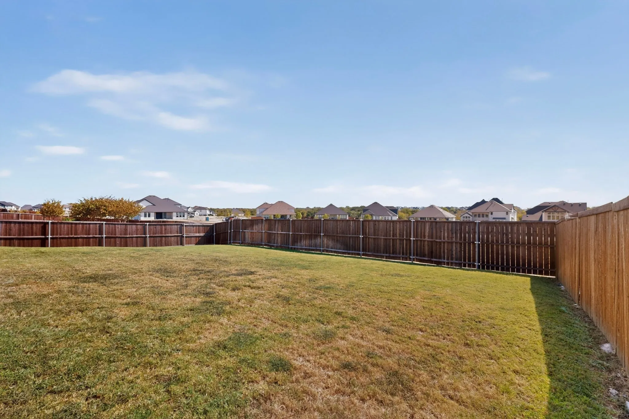 Single Family Residence For Sale in Rockwall County , 4102 Blythe Street, Rockwall, Texas 75032, 3 Bedroom, 3 Bathroom, 2 Garage spaces, 2,397 Sqft, built in 2019, mls#21372520, Real Estate Agent in Rockwall, Homes For Sale in Rockwall county, Homes For Sale in Rockwall, Realtor in Rockwall Texas, Real Estate Brokerage Independent Realty Texas, Luminita Cordes Realtor
