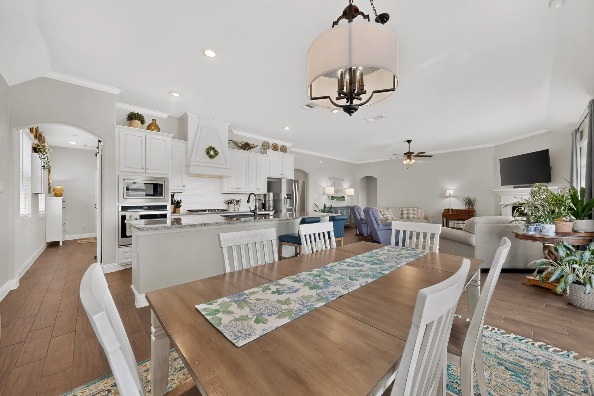 Single Family Residence For Sale in Rockwall County , 4102 Blythe Street, Rockwall, Texas 75032, 3 Bedroom, 3 Bathroom, 2 Garage spaces, 2,397 Sqft, built in 2019, mls#21372520, Real Estate Agent in Rockwall, Homes For Sale in Rockwall county, Homes For Sale in Rockwall, Realtor in Rockwall Texas, Real Estate Brokerage Independent Realty Texas, Luminita Cordes Realtor