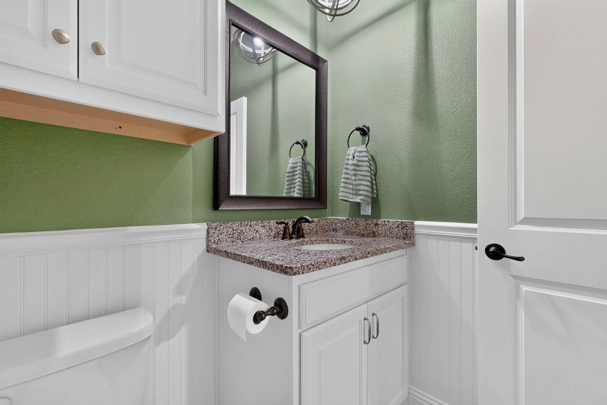 Single Family Residence For Sale in Rockwall County , 4102 Blythe Street, Rockwall, Texas 75032, 3 Bedroom, 3 Bathroom, 2 Garage spaces, 2,397 Sqft, built in 2019, mls#21372520, Real Estate Agent in Rockwall, Homes For Sale in Rockwall county, Homes For Sale in Rockwall, Realtor in Rockwall Texas, Real Estate Brokerage Independent Realty Texas, Luminita Cordes Realtor