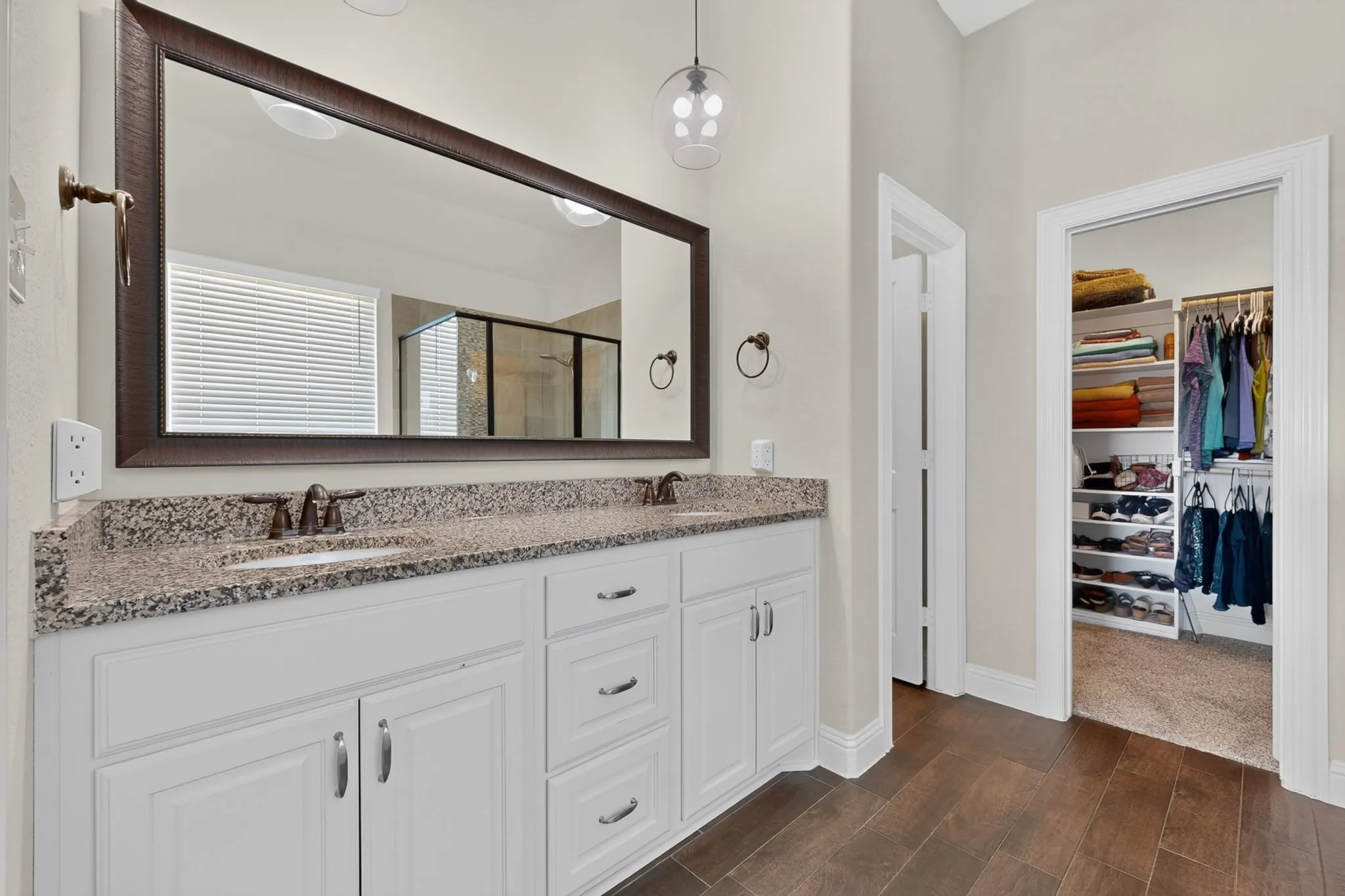 Single Family Residence For Sale in Rockwall County , 4102 Blythe Street, Rockwall, Texas 75032, 3 Bedroom, 3 Bathroom, 2 Garage spaces, 2,397 Sqft, built in 2019, mls#21372520, Real Estate Agent in Rockwall, Homes For Sale in Rockwall county, Homes For Sale in Rockwall, Realtor in Rockwall Texas, Real Estate Brokerage Independent Realty Texas, Luminita Cordes Realtor