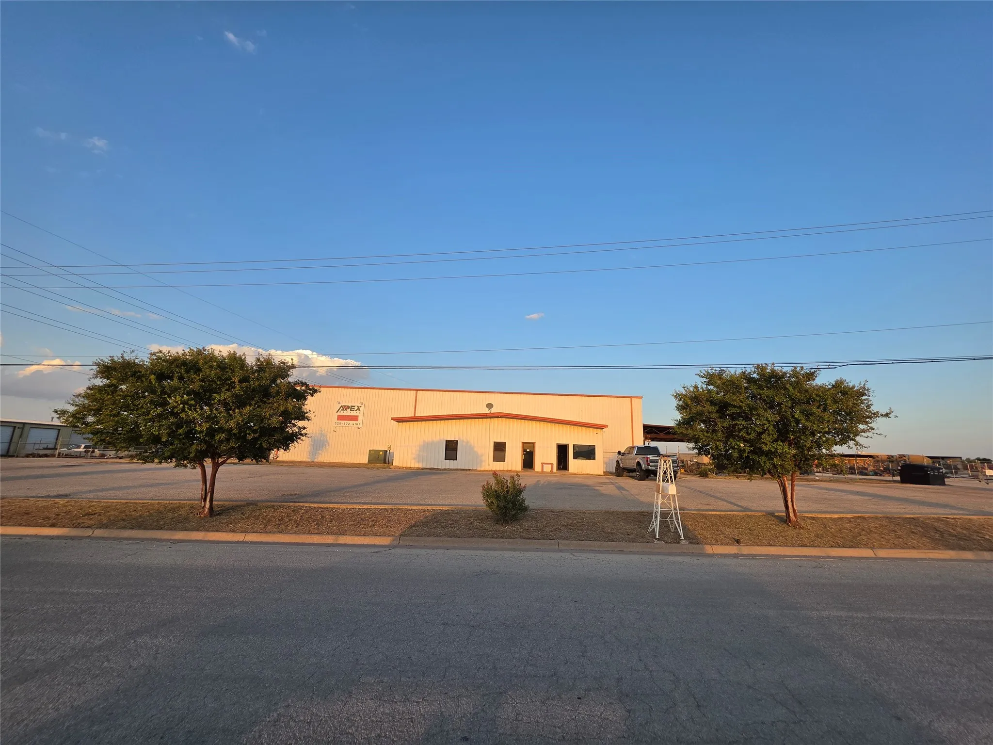 Industrial For Sale in Taylor County , 917 Oil Center Drive, Abilene, Texas 79601, 0, 0, Garage spaces, 0 Sqft, built in 1982, mls#21367899, Real Estate Agent in Abilene, Homes For Sale in Taylor county, Homes For Sale in Abilene, Realtor in Abilene Texas, Real Estate Brokerage Independent Realty Texas, Luminita Cordes Realtor