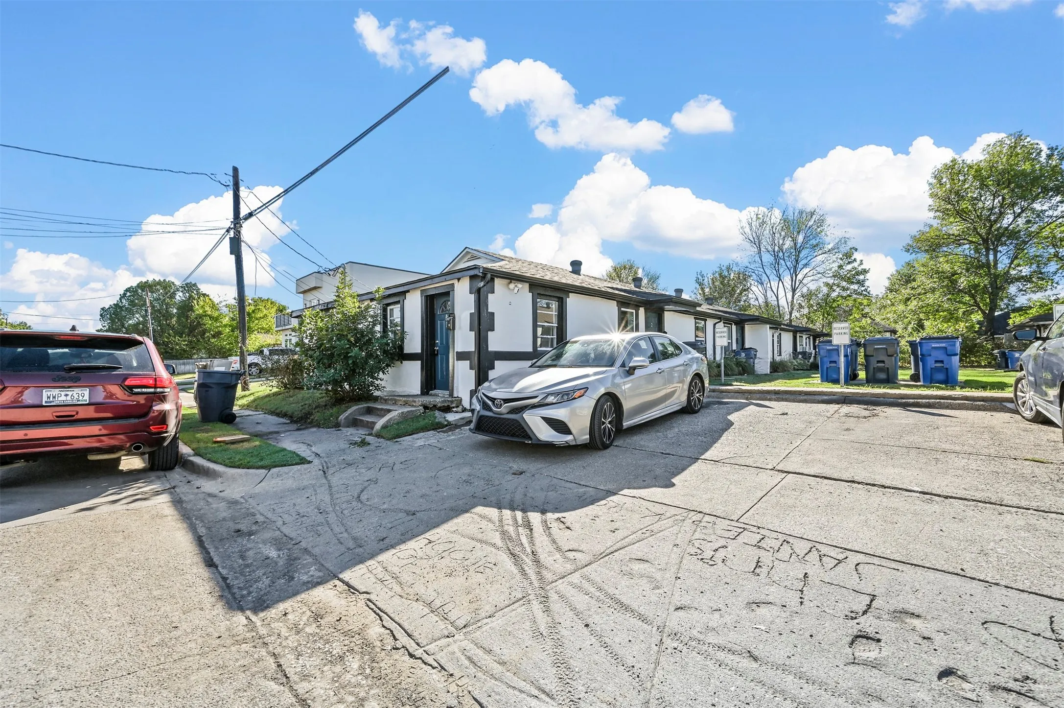 Apartment For Rent in Dallas County , 1914 Mcbroom Street 1, Dallas, Texas 75212, 1 Bedroom, 1 Bathroom, Garage spaces, 550 Sqft, built in 1949, mls#21372569, Real Estate Agent in Dallas, Homes For Rent in Dallas county, Homes For Rent in Dallas, Realtor in Dallas Texas, Real Estate Brokerage Independent Realty Texas, Luminita Cordes Realtor