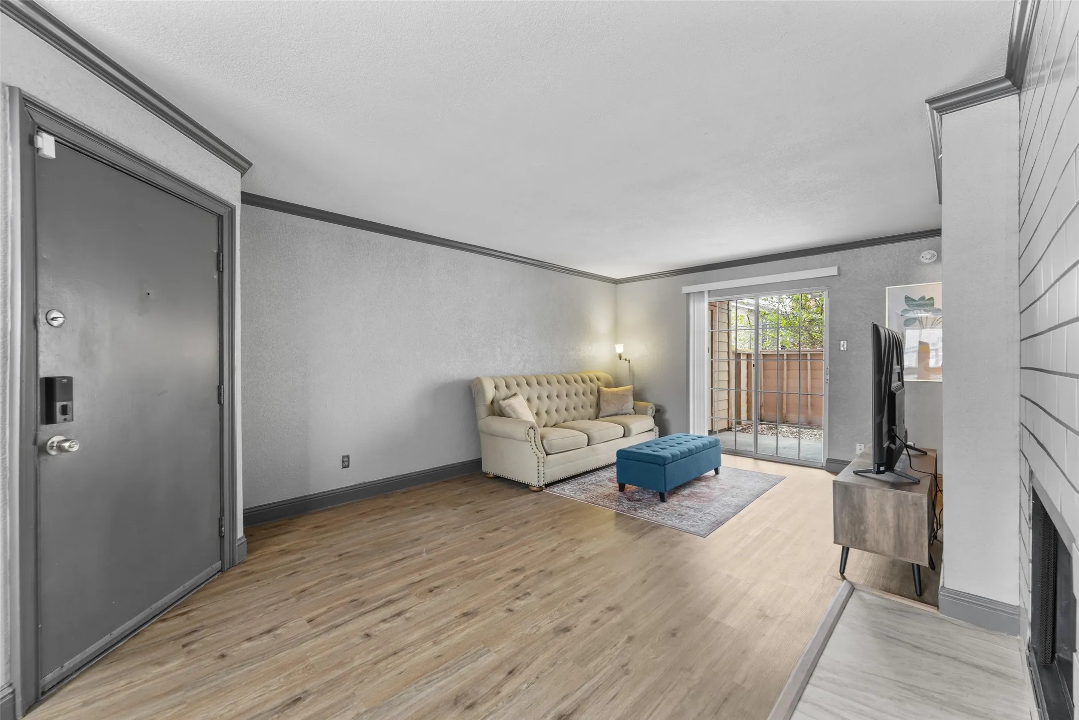 Condominium For Sale in Dallas County , 12482 Abrams Road 1003, Dallas, Texas 75243, 1 Bedroom, 1 Bathroom, Garage spaces, 778 Sqft, built in 1982, mls#21372006, Real Estate Agent in Dallas, Homes For Sale in Dallas county, Homes For Sale in Dallas, Realtor in Dallas Texas, Real Estate Brokerage Independent Realty Texas, Luminita Cordes Realtor