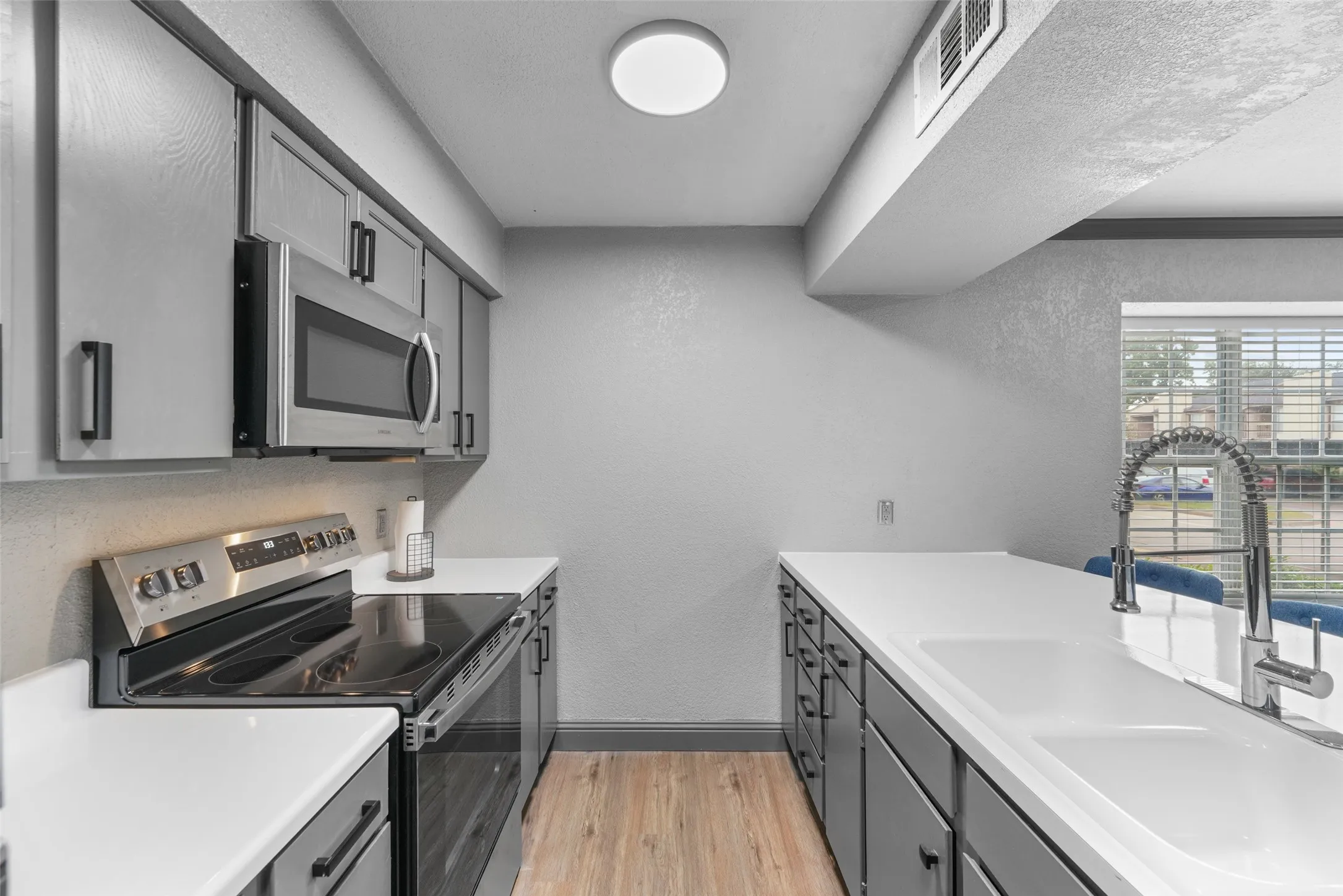 Condominium For Sale in Dallas County , 12482 Abrams Road 1003, Dallas, Texas 75243, 1 Bedroom, 1 Bathroom, Garage spaces, 778 Sqft, built in 1982, mls#21372006, Real Estate Agent in Dallas, Homes For Sale in Dallas county, Homes For Sale in Dallas, Realtor in Dallas Texas, Real Estate Brokerage Independent Realty Texas, Luminita Cordes Realtor