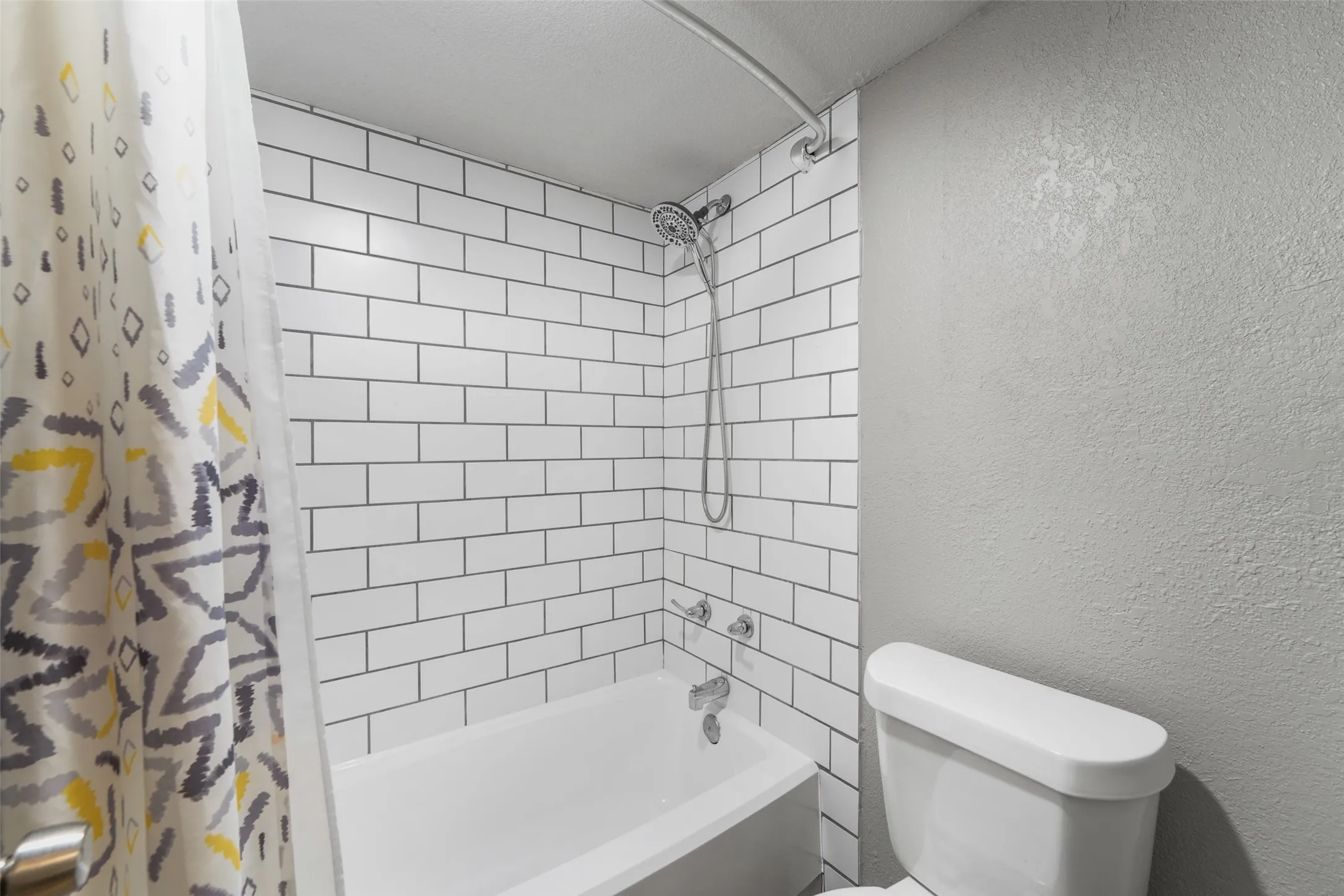 Condominium For Sale in Dallas County , 12482 Abrams Road 1003, Dallas, Texas 75243, 1 Bedroom, 1 Bathroom, Garage spaces, 778 Sqft, built in 1982, mls#21372006, Real Estate Agent in Dallas, Homes For Sale in Dallas county, Homes For Sale in Dallas, Realtor in Dallas Texas, Real Estate Brokerage Independent Realty Texas, Luminita Cordes Realtor