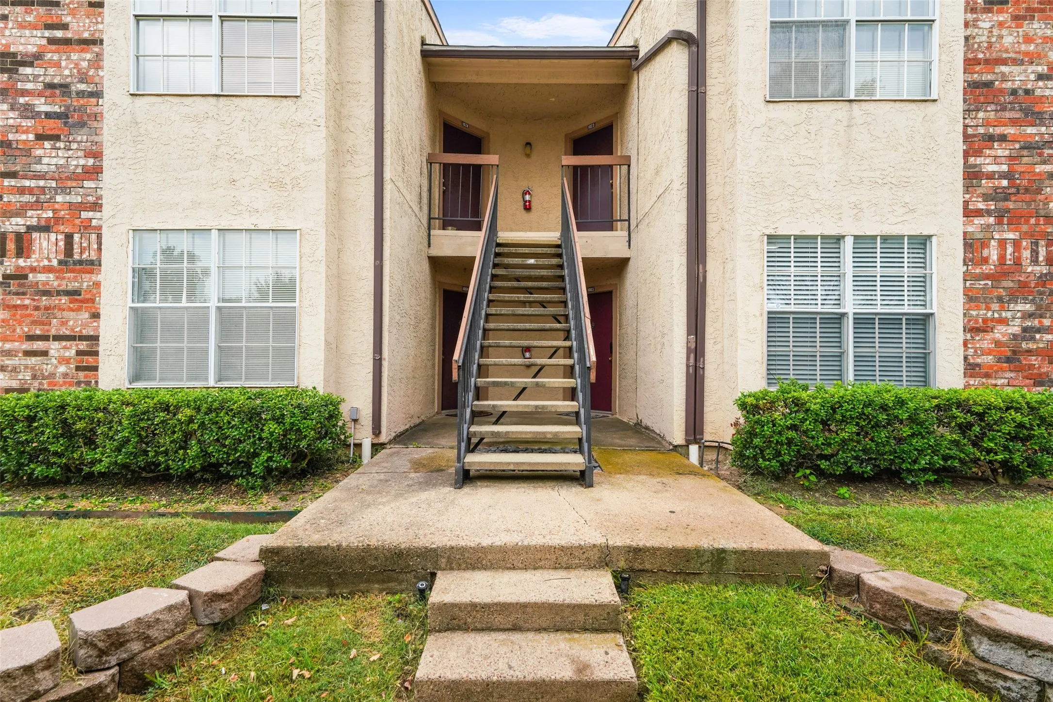 Condominium For Sale in Dallas County , 12482 Abrams Road 1003, Dallas, Texas 75243, 1 Bedroom, 1 Bathroom, Garage spaces, 778 Sqft, built in 1982, mls#21372006, Real Estate Agent in Dallas, Homes For Sale in Dallas county, Homes For Sale in Dallas, Realtor in Dallas Texas, Real Estate Brokerage Independent Realty Texas, Luminita Cordes Realtor