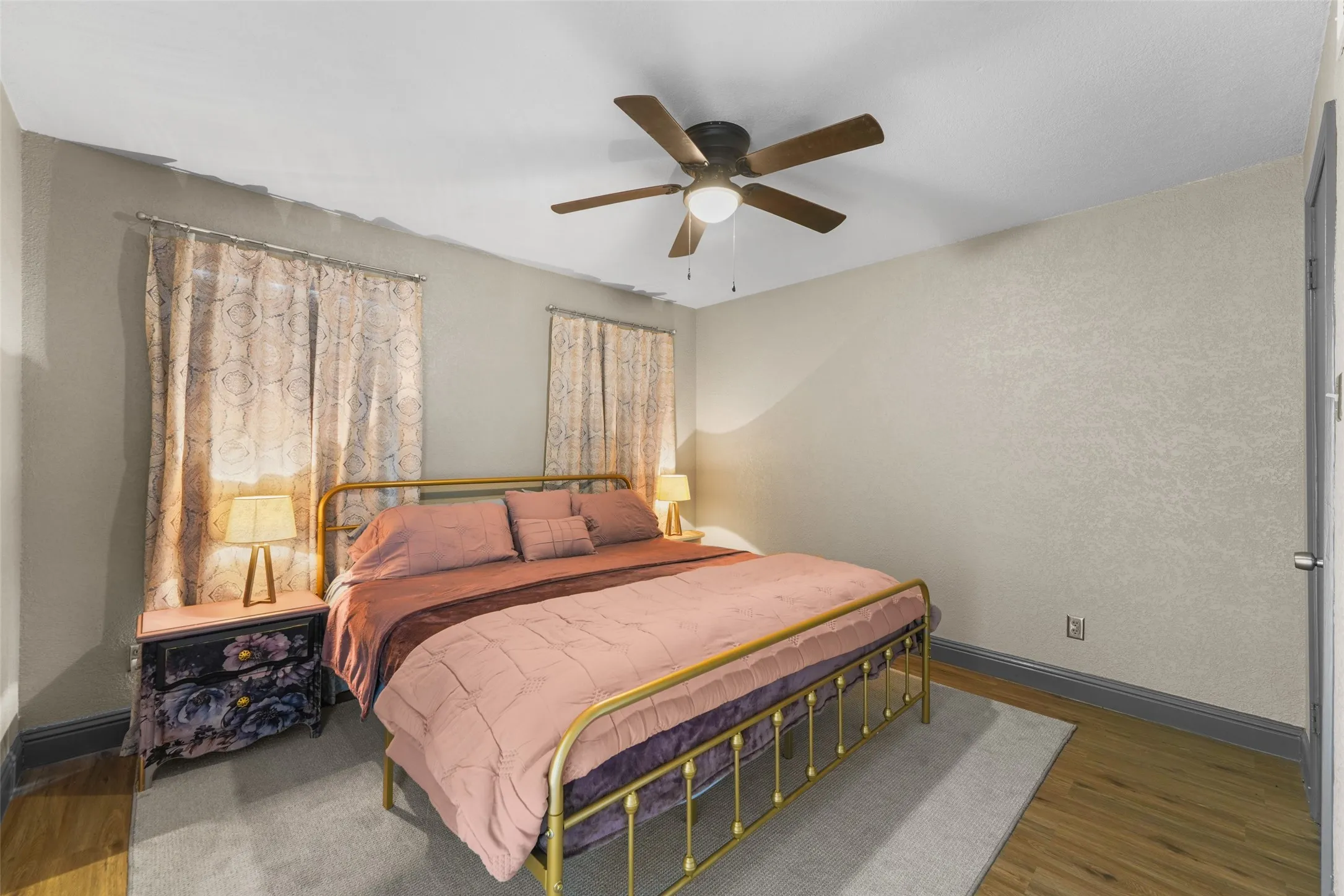 Condominium For Sale in Dallas County , 12482 Abrams Road 1003, Dallas, Texas 75243, 1 Bedroom, 1 Bathroom, Garage spaces, 778 Sqft, built in 1982, mls#21372006, Real Estate Agent in Dallas, Homes For Sale in Dallas county, Homes For Sale in Dallas, Realtor in Dallas Texas, Real Estate Brokerage Independent Realty Texas, Luminita Cordes Realtor