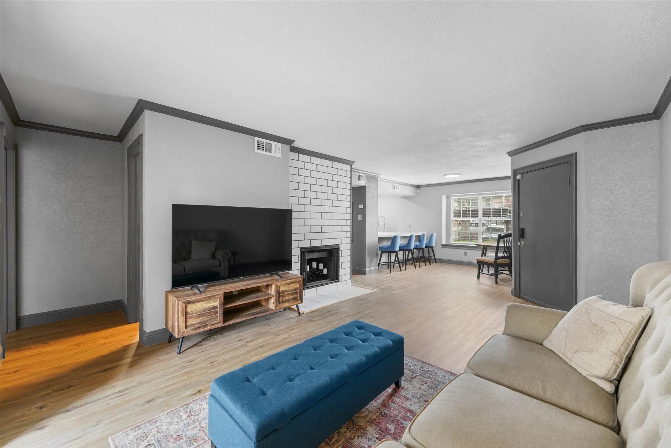 Condominium For Sale in Dallas County , 12482 Abrams Road 1003, Dallas, Texas 75243, 1 Bedroom, 1 Bathroom, Garage spaces, 778 Sqft, built in 1982, mls#21372006, Real Estate Agent in Dallas, Homes For Sale in Dallas county, Homes For Sale in Dallas, Realtor in Dallas Texas, Real Estate Brokerage Independent Realty Texas, Luminita Cordes Realtor