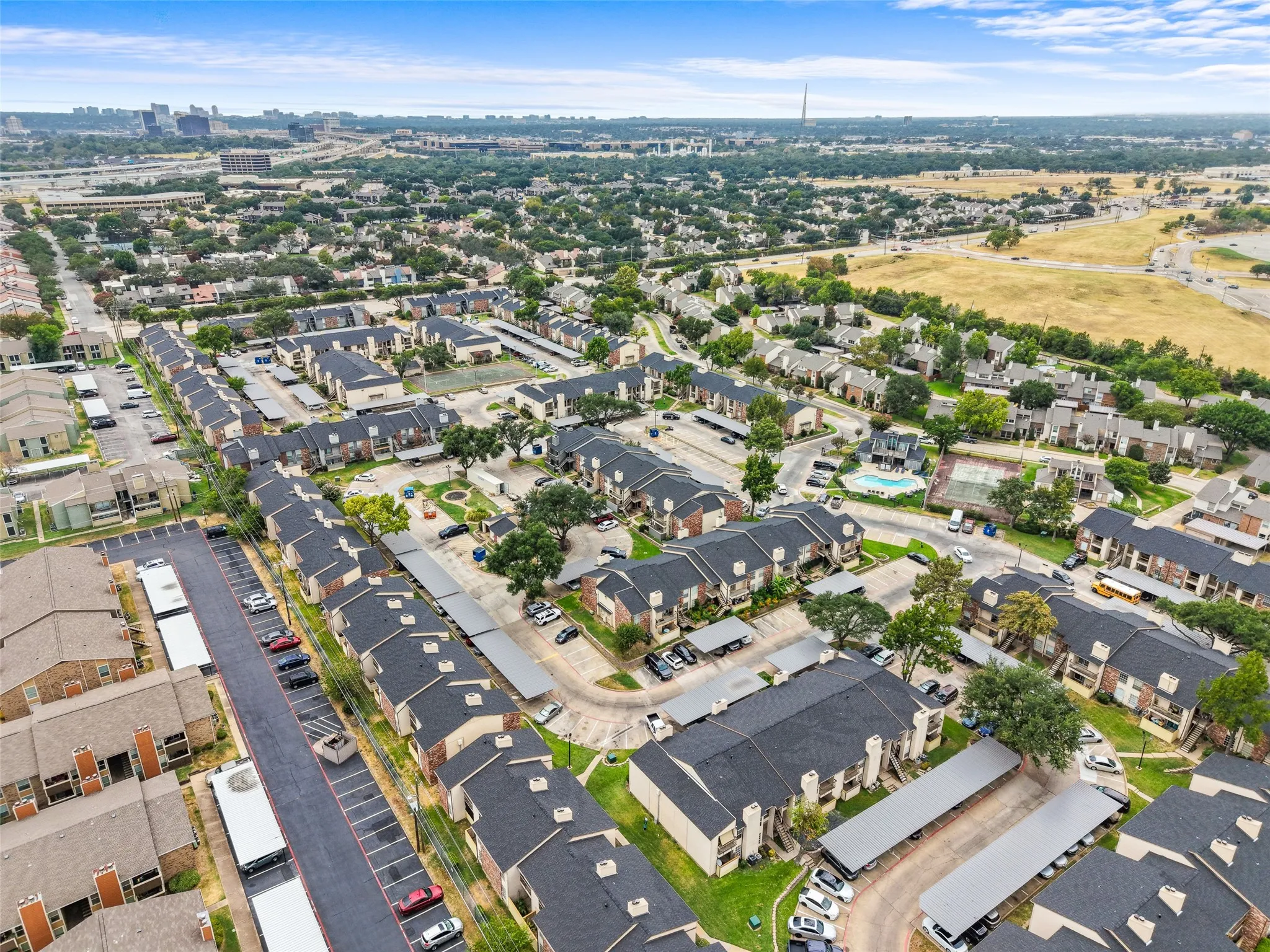 Condominium For Sale in Dallas County , 12482 Abrams Road 1003, Dallas, Texas 75243, 1 Bedroom, 1 Bathroom, Garage spaces, 778 Sqft, built in 1982, mls#21372006, Real Estate Agent in Dallas, Homes For Sale in Dallas county, Homes For Sale in Dallas, Realtor in Dallas Texas, Real Estate Brokerage Independent Realty Texas, Luminita Cordes Realtor
