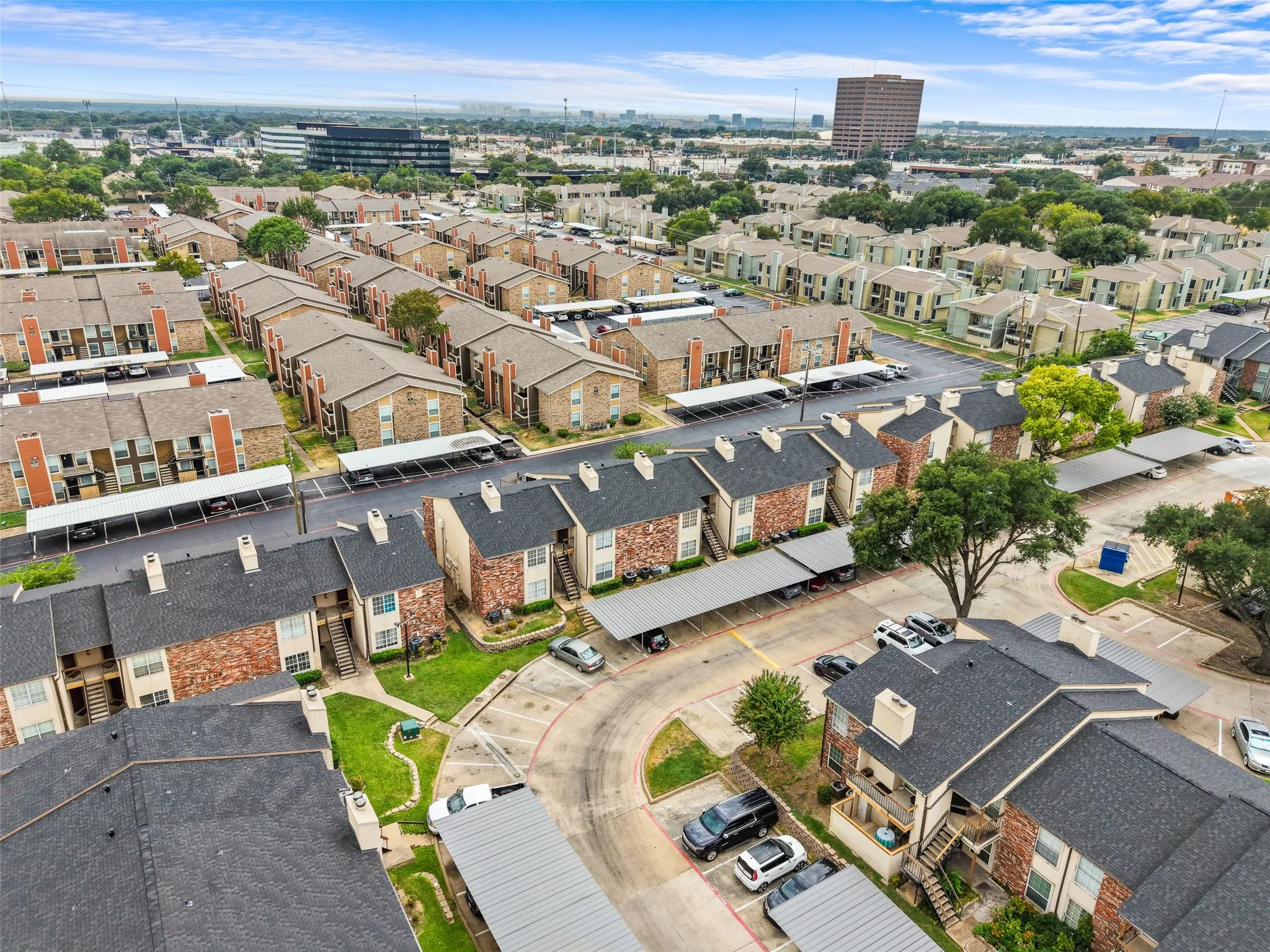 Condominium For Sale in Dallas County , 12482 Abrams Road 1003, Dallas, Texas 75243, 1 Bedroom, 1 Bathroom, Garage spaces, 778 Sqft, built in 1982, mls#21372006, Real Estate Agent in Dallas, Homes For Sale in Dallas county, Homes For Sale in Dallas, Realtor in Dallas Texas, Real Estate Brokerage Independent Realty Texas, Luminita Cordes Realtor