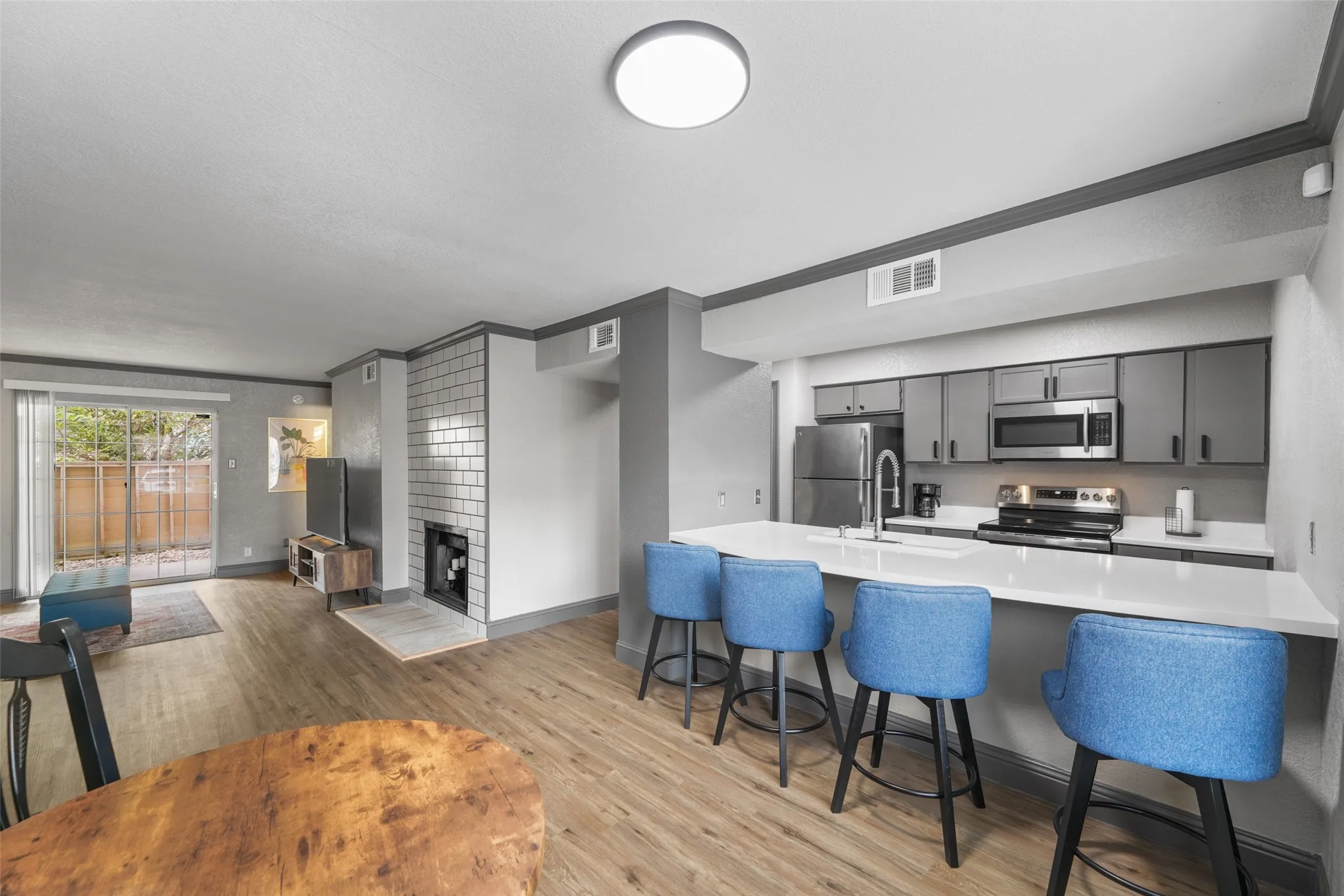 Condominium For Sale in Dallas County , 12482 Abrams Road 1003, Dallas, Texas 75243, 1 Bedroom, 1 Bathroom, Garage spaces, 778 Sqft, built in 1982, mls#21372006, Real Estate Agent in Dallas, Homes For Sale in Dallas county, Homes For Sale in Dallas, Realtor in Dallas Texas, Real Estate Brokerage Independent Realty Texas, Luminita Cordes Realtor