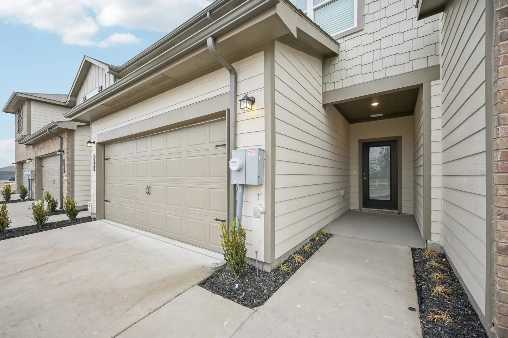 Townhouse For Sale in Dallas County , 936 Penrose Drive, Cedar Hill, Texas 75104, 3 Bedroom, 2 Bathroom, 2 Garage spaces, 1,502 Sqft, built in 2026, mls#21372571, Real Estate Agent in Cedar Hill, Homes For Sale in Dallas county, Homes For Sale in Cedar Hill, Realtor in Cedar Hill Texas, Real Estate Brokerage Independent Realty Texas, Luminita Cordes Realtor
