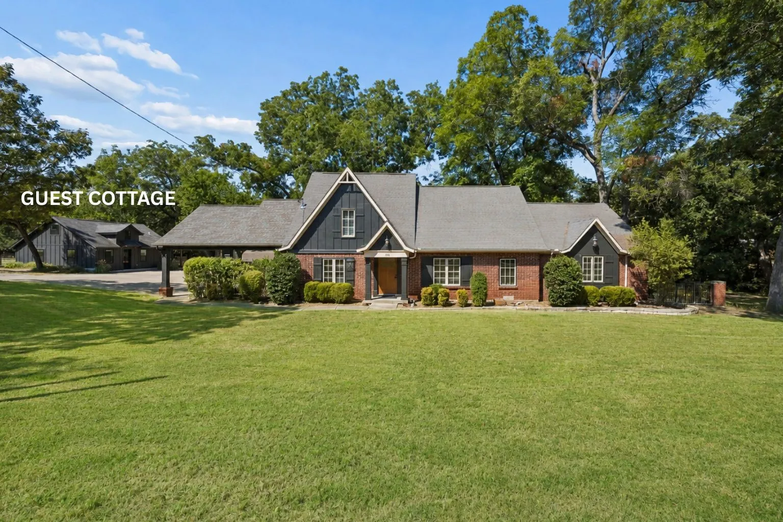 Single Family Residence For Sale in Dallas County , 331 S Larkin Road, Sunnyvale, Texas 75182, 5 Bedroom, 4 Bathroom, Garage spaces, 3,315 Sqft, built in 1956, mls#21372090, Real Estate Agent in Sunnyvale, Homes For Sale in Dallas county, Homes For Sale in Sunnyvale, Realtor in Sunnyvale Texas, Real Estate Brokerage Independent Realty Texas, Luminita Cordes Realtor