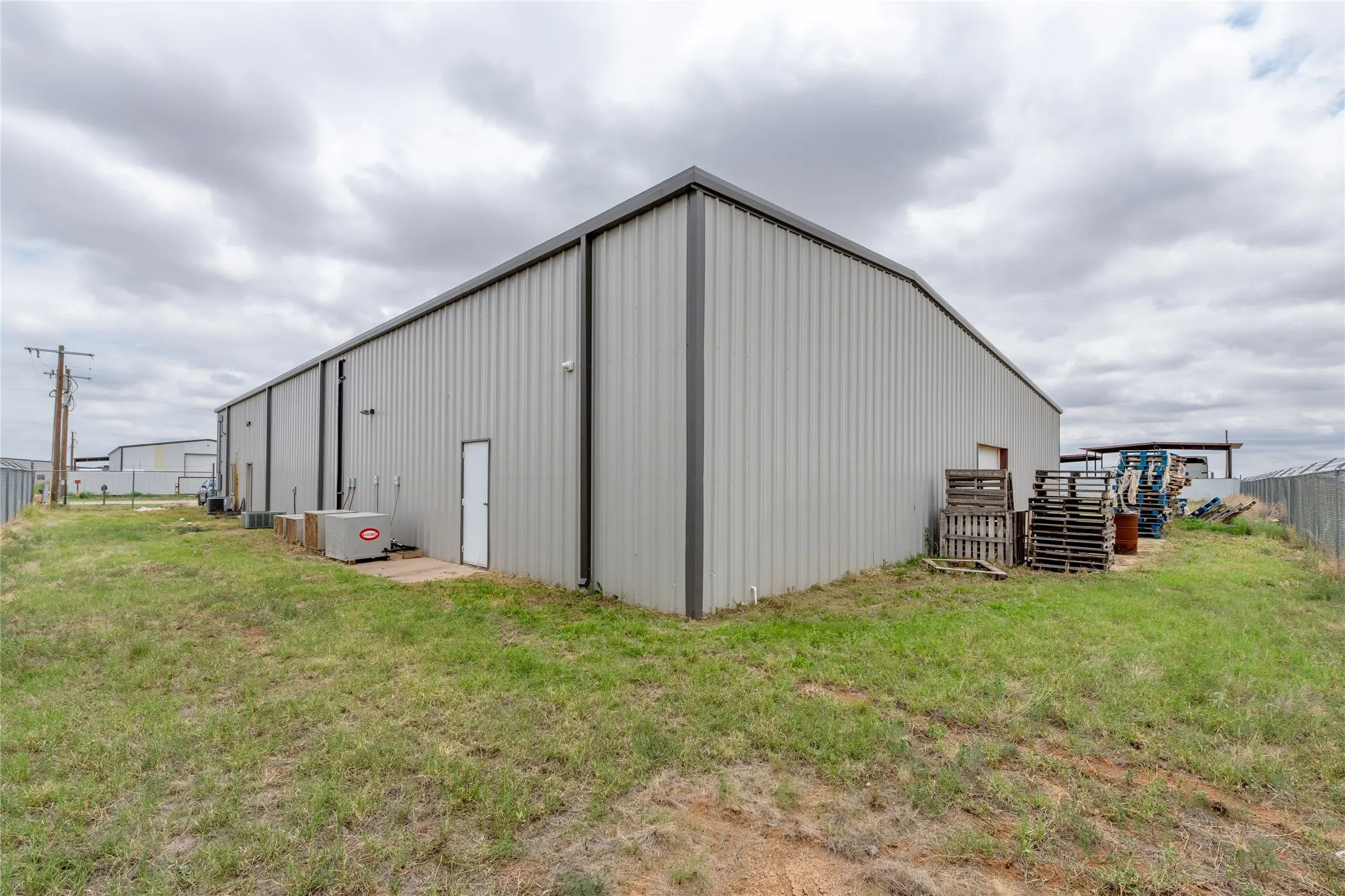 Warehouse For Rent in Lubbock County , 10630 Private Road 1310, Wolfforth, Texas 79382, 0, 0, Garage spaces, 0 Sqft, built in 2008, mls#21372572, Real Estate Agent in Wolfforth, Homes For Rent in Lubbock county, Homes For Rent in Wolfforth, Realtor in Wolfforth Texas, Real Estate Brokerage Independent Realty Texas, Luminita Cordes Realtor