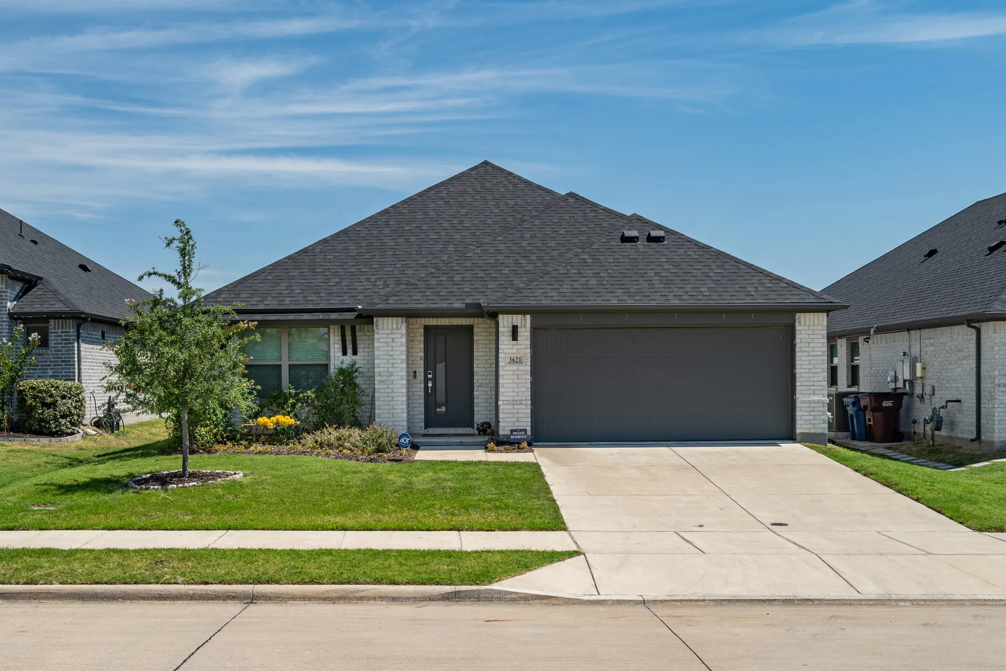 3621 Ray Roberts Dr
Farmersville, TX
is move-in ready - appliances & all!!