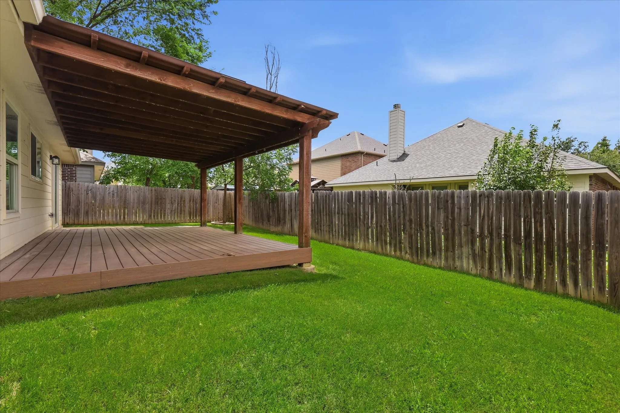 Single Family Residence For Sale in Denton County , 3900 Oceanview Drive, Denton, Texas 76208, 3 Bedroom, 2 Bathroom, 2 Garage spaces, 1,851 Sqft, built in 2013, mls#21372563, Real Estate Agent in Denton, Homes For Sale in Denton county, Homes For Sale in Denton, Realtor in Denton Texas, Real Estate Brokerage Independent Realty Texas, Luminita Cordes Realtor