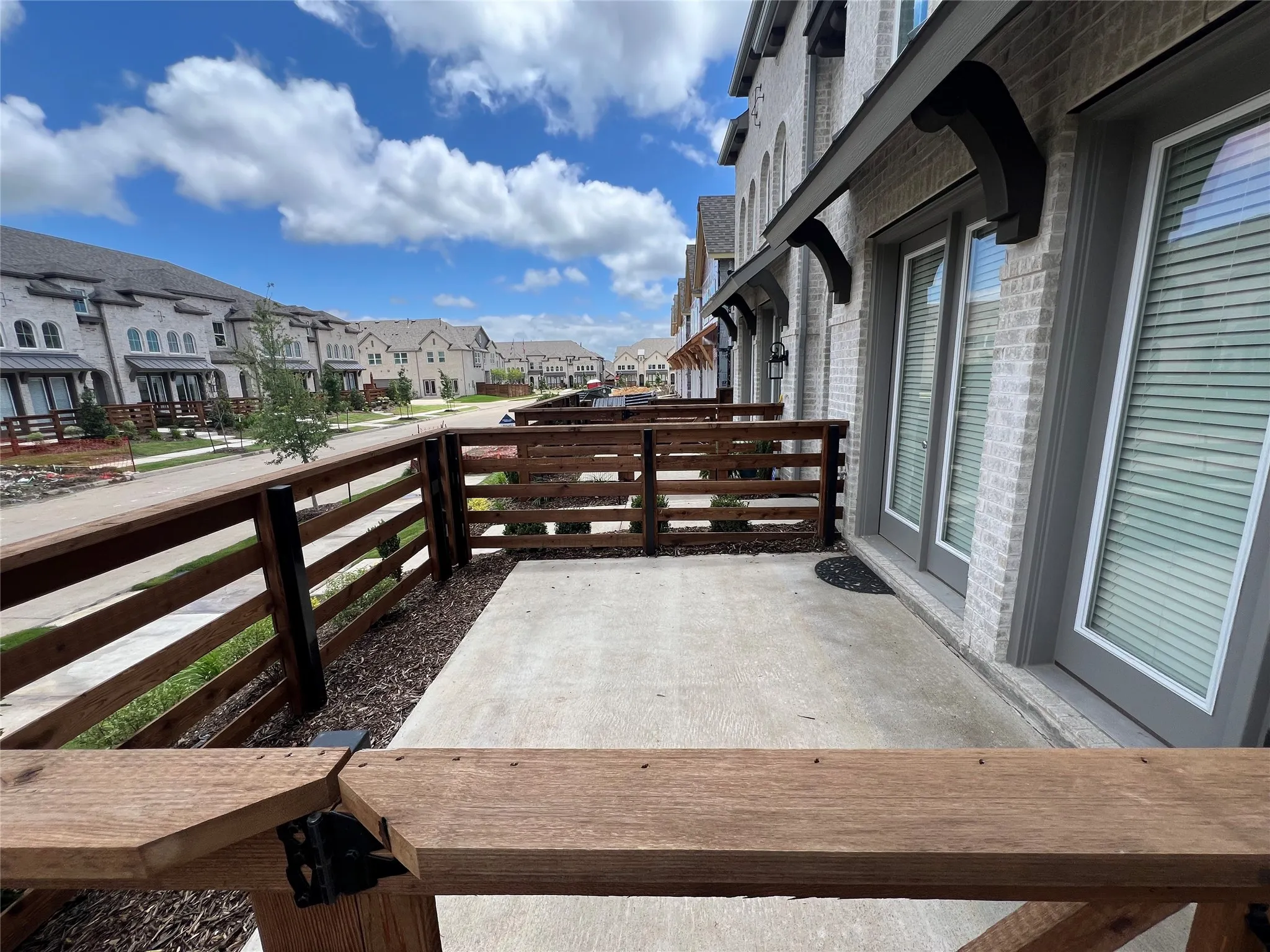 Townhouse For Sale in Grayson County , 3708 Queen Road, Sherman, Texas 75090, 3 Bedroom, 3 Bathroom, 2 Garage spaces, 1,830 Sqft, built in 2022, mls#21372557, Real Estate Agent in Sherman, Homes For Sale in Grayson county, Homes For Sale in Sherman, Realtor in Sherman Texas, Real Estate Brokerage Independent Realty Texas, Luminita Cordes Realtor