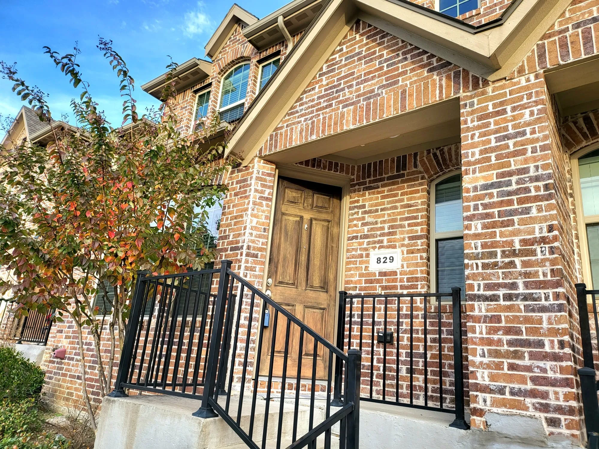 Townhouse For Rent in Denton County , 829 Ben Lane, Lewisville, Texas 75056, 3 Bedroom, 3 Bathroom, 2 Garage spaces, 1,714 Sqft, built in 2019, mls#21372483, Real Estate Agent in Lewisville, Homes For Rent in Denton county, Homes For Rent in Lewisville, Realtor in Lewisville Texas, Real Estate Brokerage Independent Realty Texas, Luminita Cordes Realtor