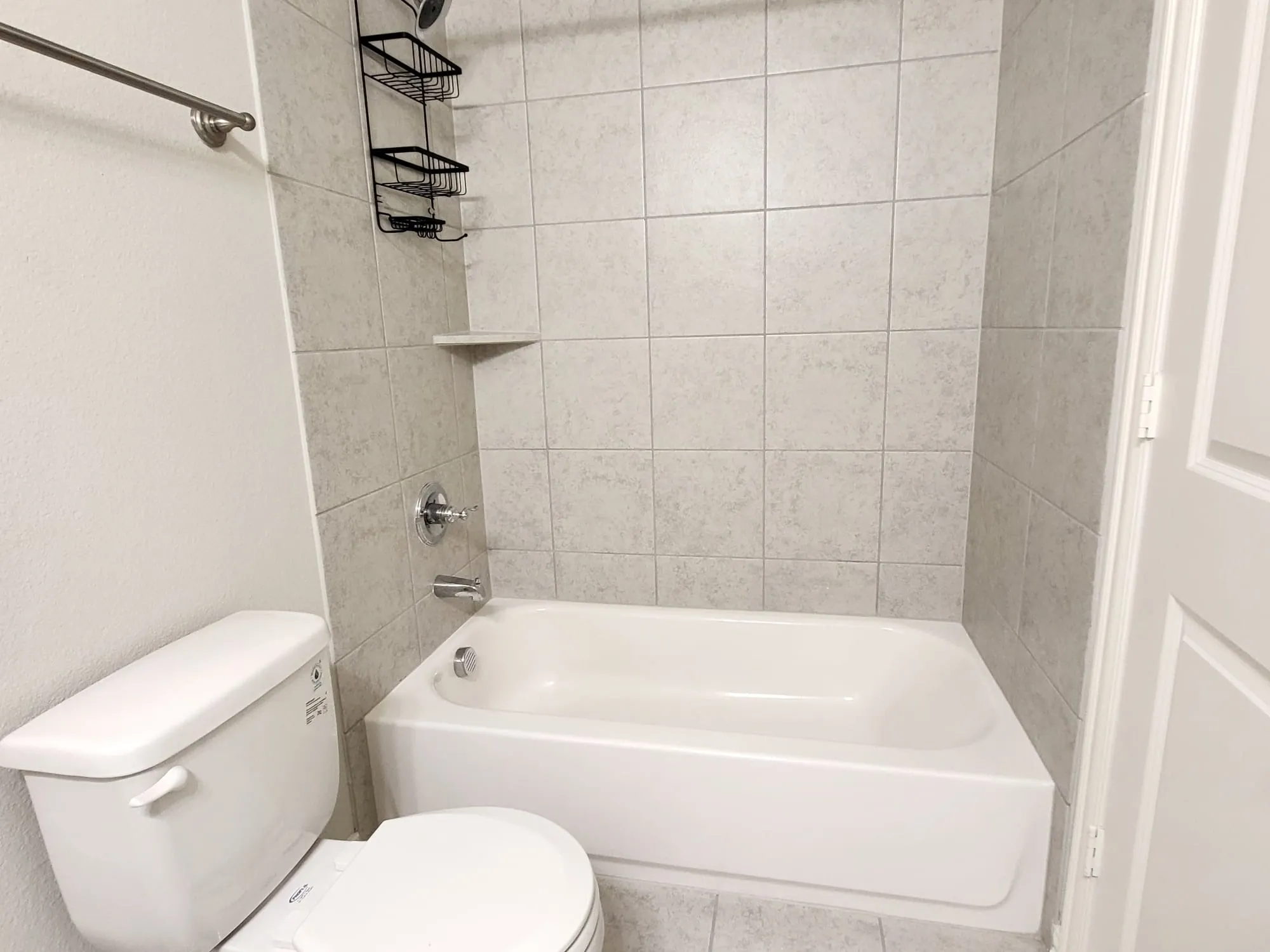 Townhouse For Rent in Denton County , 829 Ben Lane, Lewisville, Texas 75056, 3 Bedroom, 3 Bathroom, 2 Garage spaces, 1,714 Sqft, built in 2019, mls#21372483, Real Estate Agent in Lewisville, Homes For Rent in Denton county, Homes For Rent in Lewisville, Realtor in Lewisville Texas, Real Estate Brokerage Independent Realty Texas, Luminita Cordes Realtor