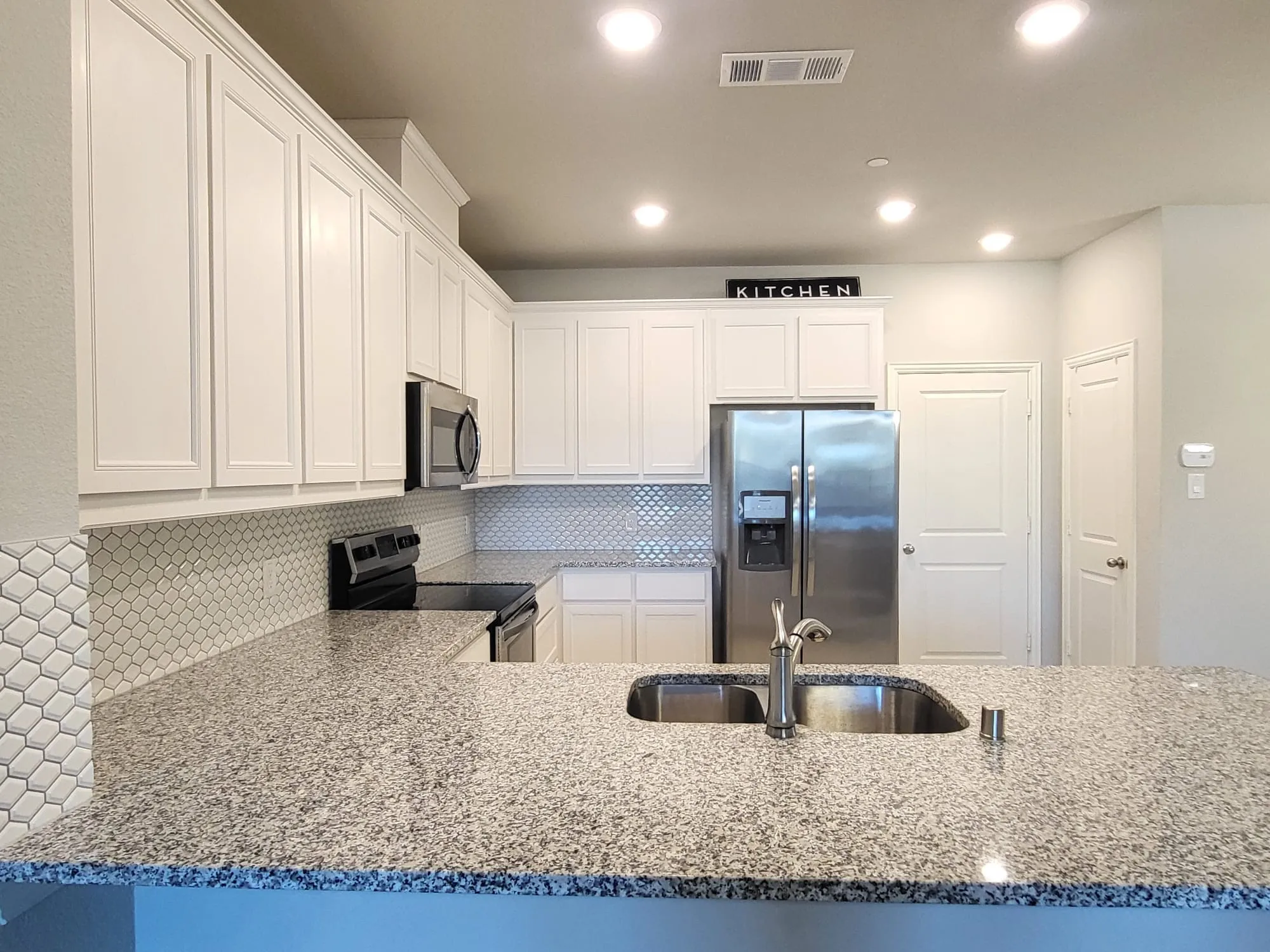 Townhouse For Rent in Denton County , 829 Ben Lane, Lewisville, Texas 75056, 3 Bedroom, 3 Bathroom, 2 Garage spaces, 1,714 Sqft, built in 2019, mls#21372483, Real Estate Agent in Lewisville, Homes For Rent in Denton county, Homes For Rent in Lewisville, Realtor in Lewisville Texas, Real Estate Brokerage Independent Realty Texas, Luminita Cordes Realtor