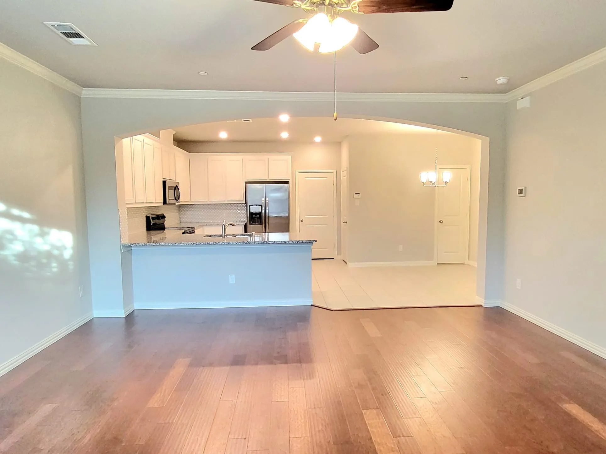 Townhouse For Rent in Denton County , 829 Ben Lane, Lewisville, Texas 75056, 3 Bedroom, 3 Bathroom, 2 Garage spaces, 1,714 Sqft, built in 2019, mls#21372483, Real Estate Agent in Lewisville, Homes For Rent in Denton county, Homes For Rent in Lewisville, Realtor in Lewisville Texas, Real Estate Brokerage Independent Realty Texas, Luminita Cordes Realtor