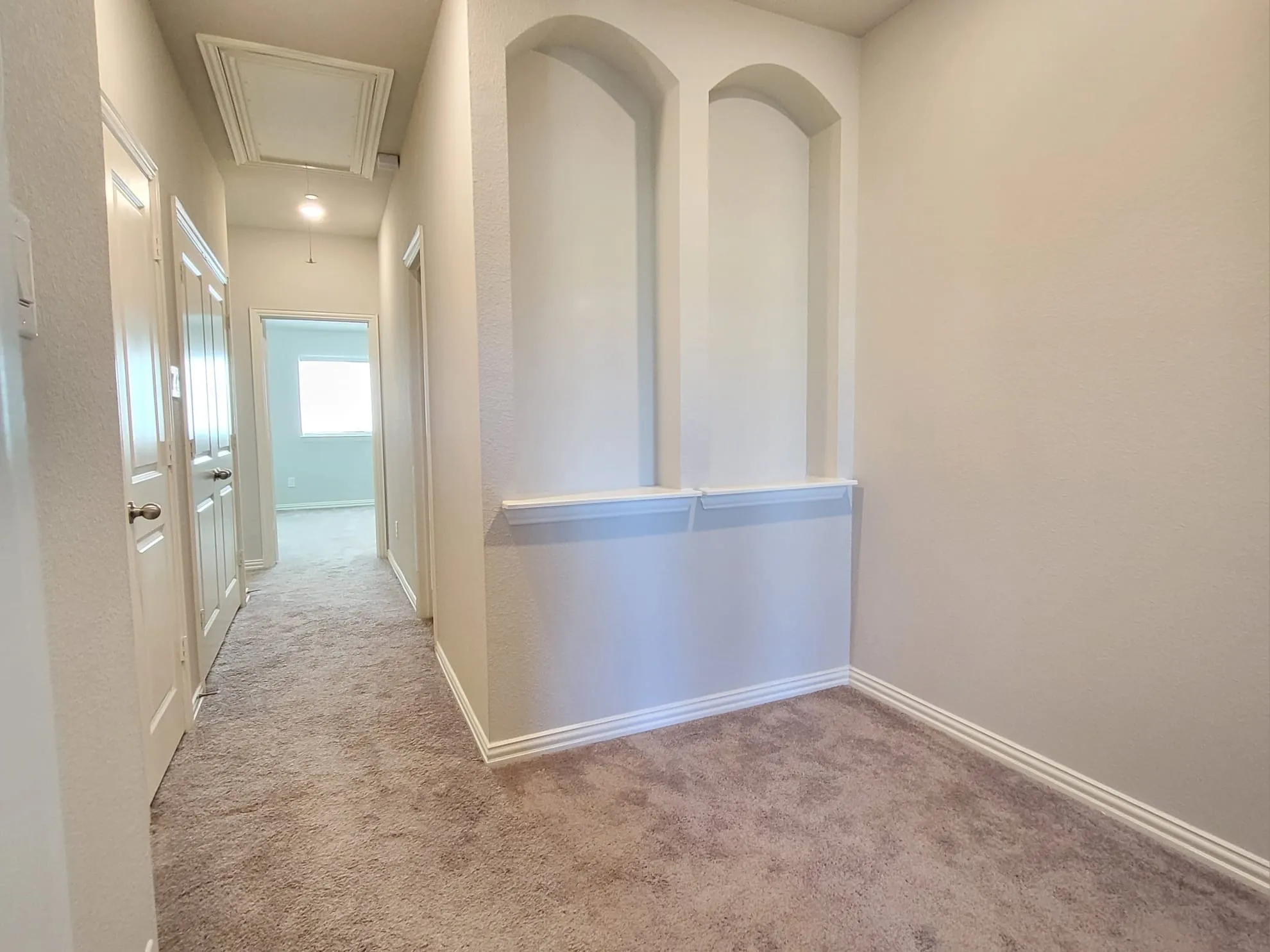 Townhouse For Rent in Denton County , 829 Ben Lane, Lewisville, Texas 75056, 3 Bedroom, 3 Bathroom, 2 Garage spaces, 1,714 Sqft, built in 2019, mls#21372483, Real Estate Agent in Lewisville, Homes For Rent in Denton county, Homes For Rent in Lewisville, Realtor in Lewisville Texas, Real Estate Brokerage Independent Realty Texas, Luminita Cordes Realtor