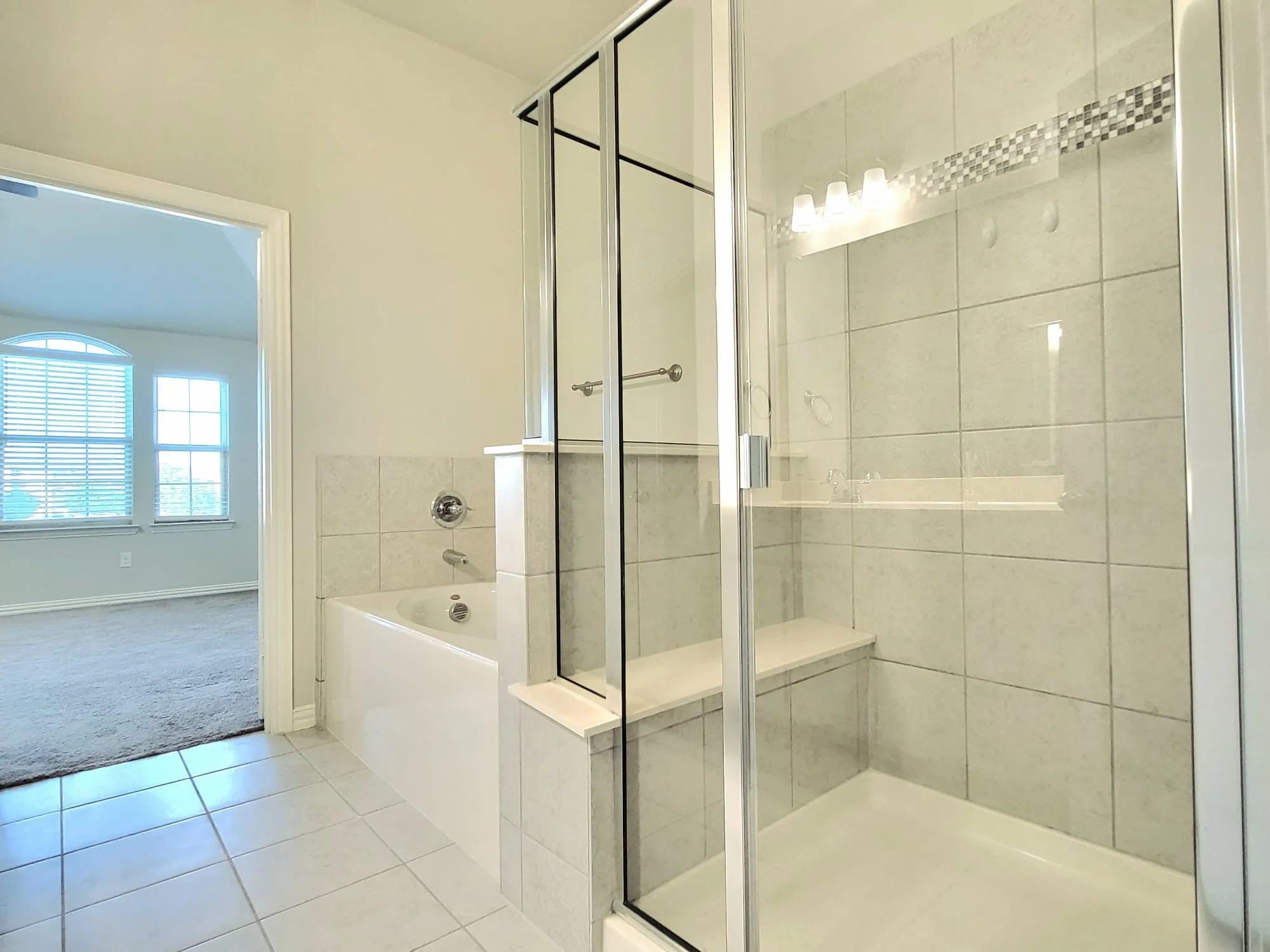 Townhouse For Rent in Denton County , 829 Ben Lane, Lewisville, Texas 75056, 3 Bedroom, 3 Bathroom, 2 Garage spaces, 1,714 Sqft, built in 2019, mls#21372483, Real Estate Agent in Lewisville, Homes For Rent in Denton county, Homes For Rent in Lewisville, Realtor in Lewisville Texas, Real Estate Brokerage Independent Realty Texas, Luminita Cordes Realtor
