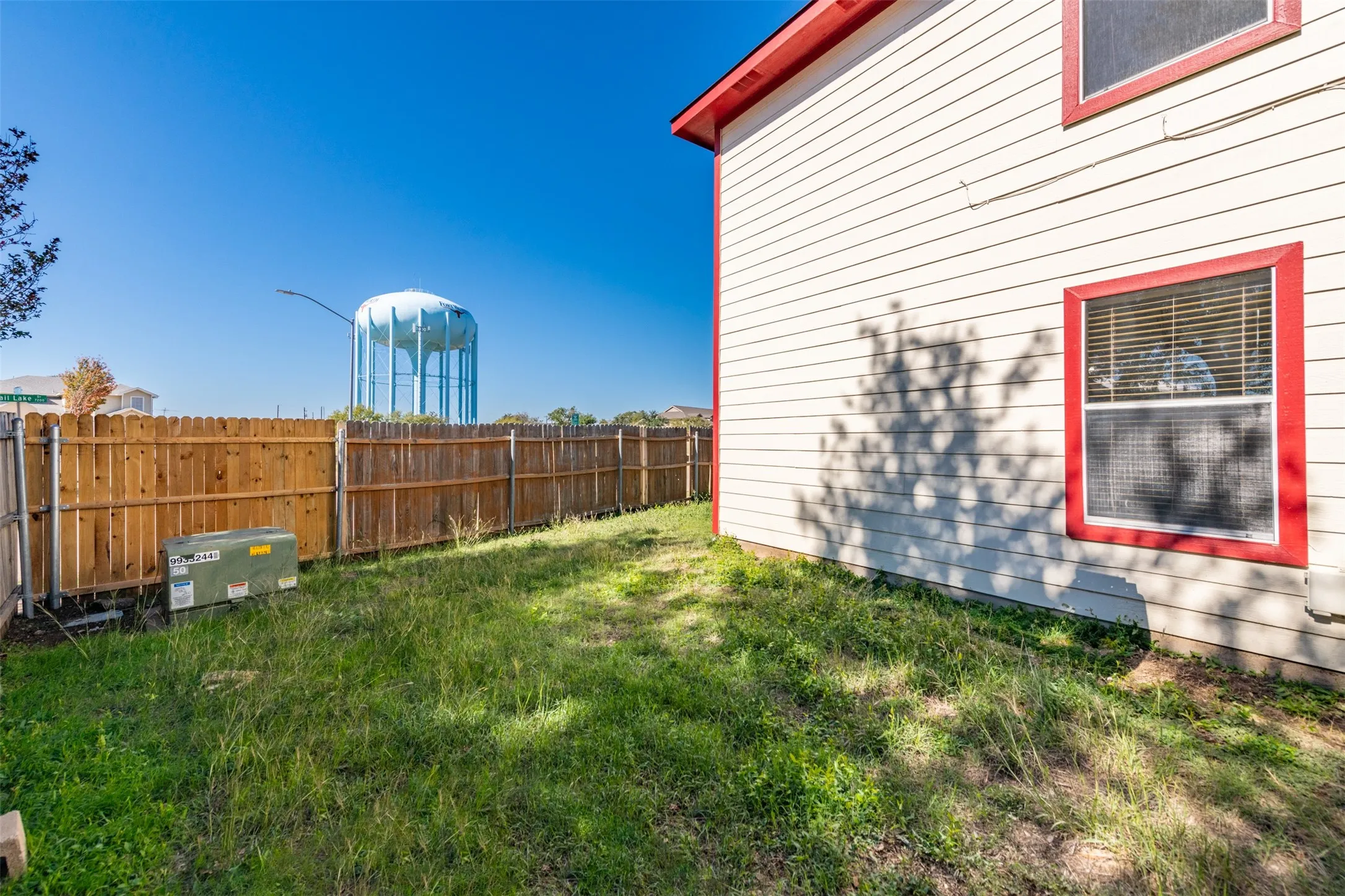 Duplex For Sale in Tarrant County , 7550 Kings Trail, Fort Worth, Texas 76133, 4 Bedroom, 3 Bathroom, Garage spaces, 0 Sqft, built in 2002, mls#21372590, Real Estate Agent in Fort Worth, Homes For Sale in Tarrant county, Homes For Sale in Fort Worth, Realtor in Fort Worth Texas, Real Estate Brokerage Independent Realty Texas, Luminita Cordes Realtor