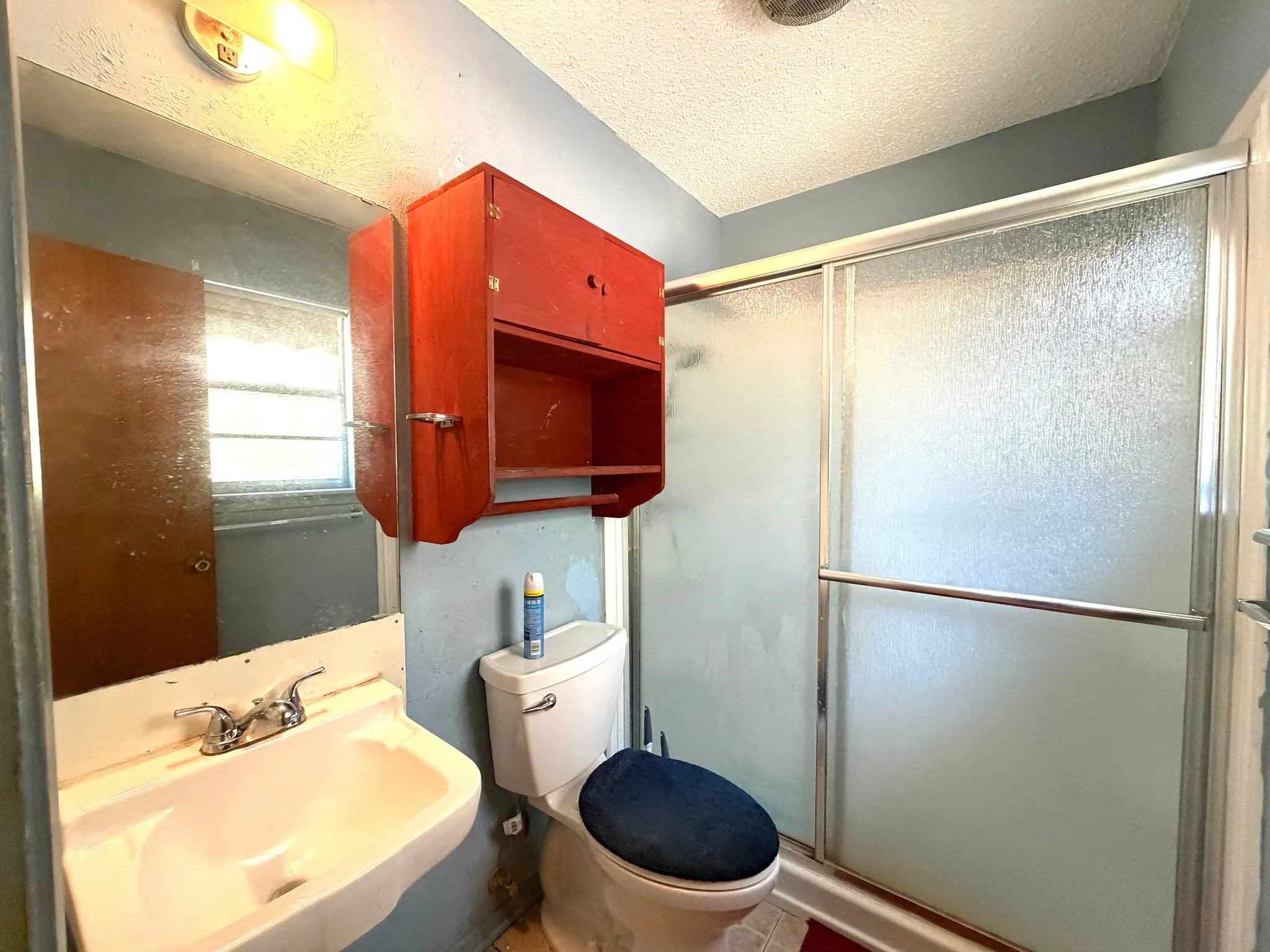 Single Family Residence For Sale in Henderson County , 631 Welch Lane, Gun Barrel City, Texas 75156, 3 Bedroom, 2 Bathroom, 1 Garage spaces, 1,366 Sqft, built in 1980, mls#21372595, Real Estate Agent in Gun Barrel City, Homes For Sale in Henderson county, Homes For Sale in Gun Barrel City, Realtor in Gun Barrel City Texas, Real Estate Brokerage Independent Realty Texas, Luminita Cordes Realtor