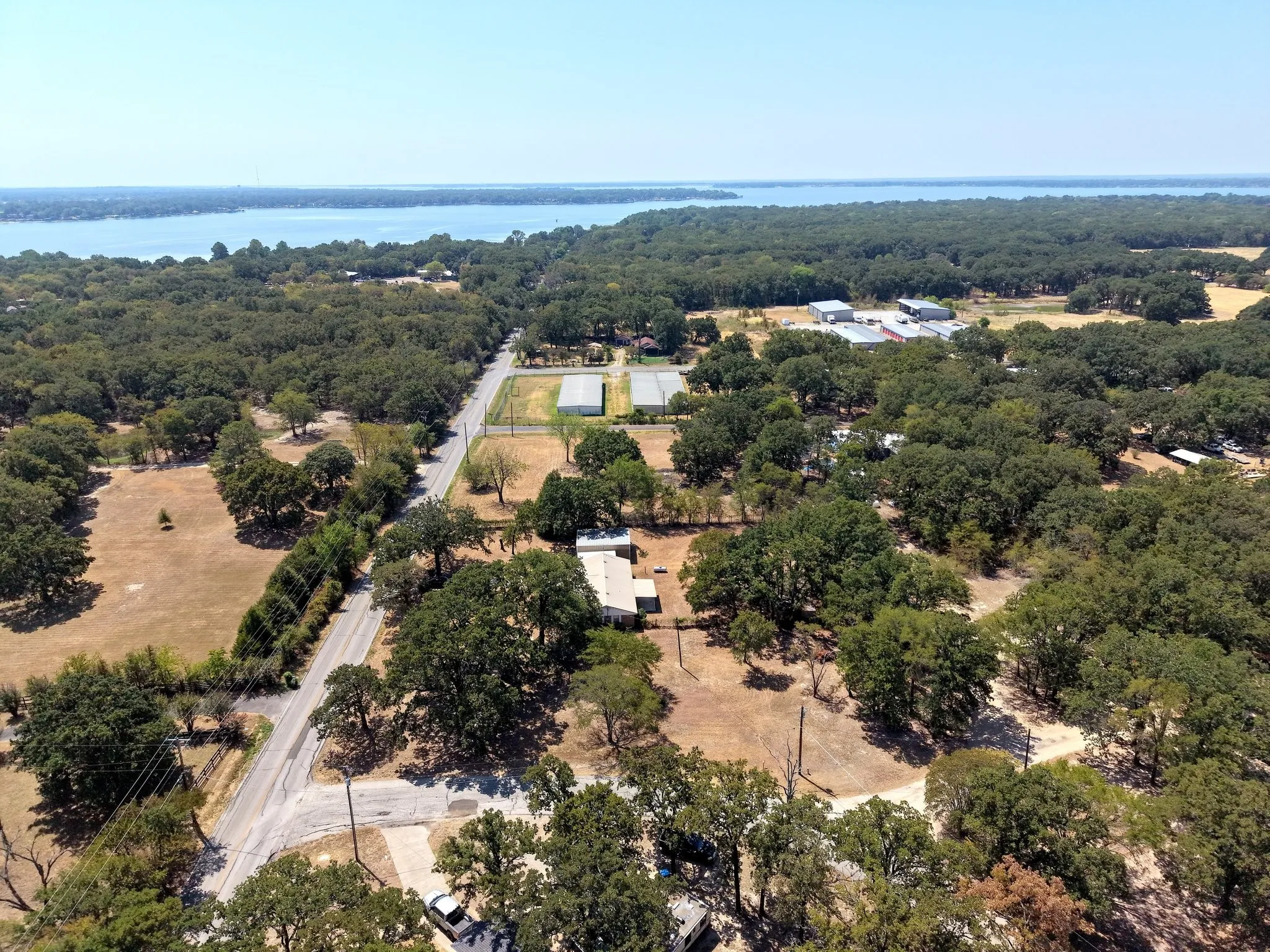 Single Family Residence For Sale in Henderson County , 631 Welch Lane, Gun Barrel City, Texas 75156, 3 Bedroom, 2 Bathroom, 1 Garage spaces, 1,366 Sqft, built in 1980, mls#21372595, Real Estate Agent in Gun Barrel City, Homes For Sale in Henderson county, Homes For Sale in Gun Barrel City, Realtor in Gun Barrel City Texas, Real Estate Brokerage Independent Realty Texas, Luminita Cordes Realtor