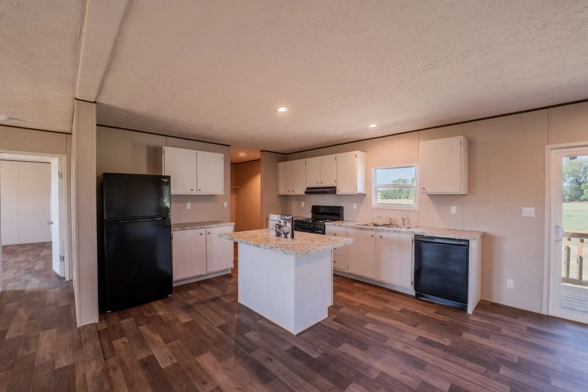 Manufactured Home For Sale in Hopkins County , 34 County Road 1126, Cumby, Texas 75433, 5 Bedroom, 3 Bathroom, 2 Garage spaces, 2,001 Sqft, built in 2026, mls#21369776, Real Estate Agent in Cumby, Homes For Sale in Hopkins county, Homes For Sale in Cumby, Realtor in Cumby Texas, Real Estate Brokerage Independent Realty Texas, Luminita Cordes Realtor