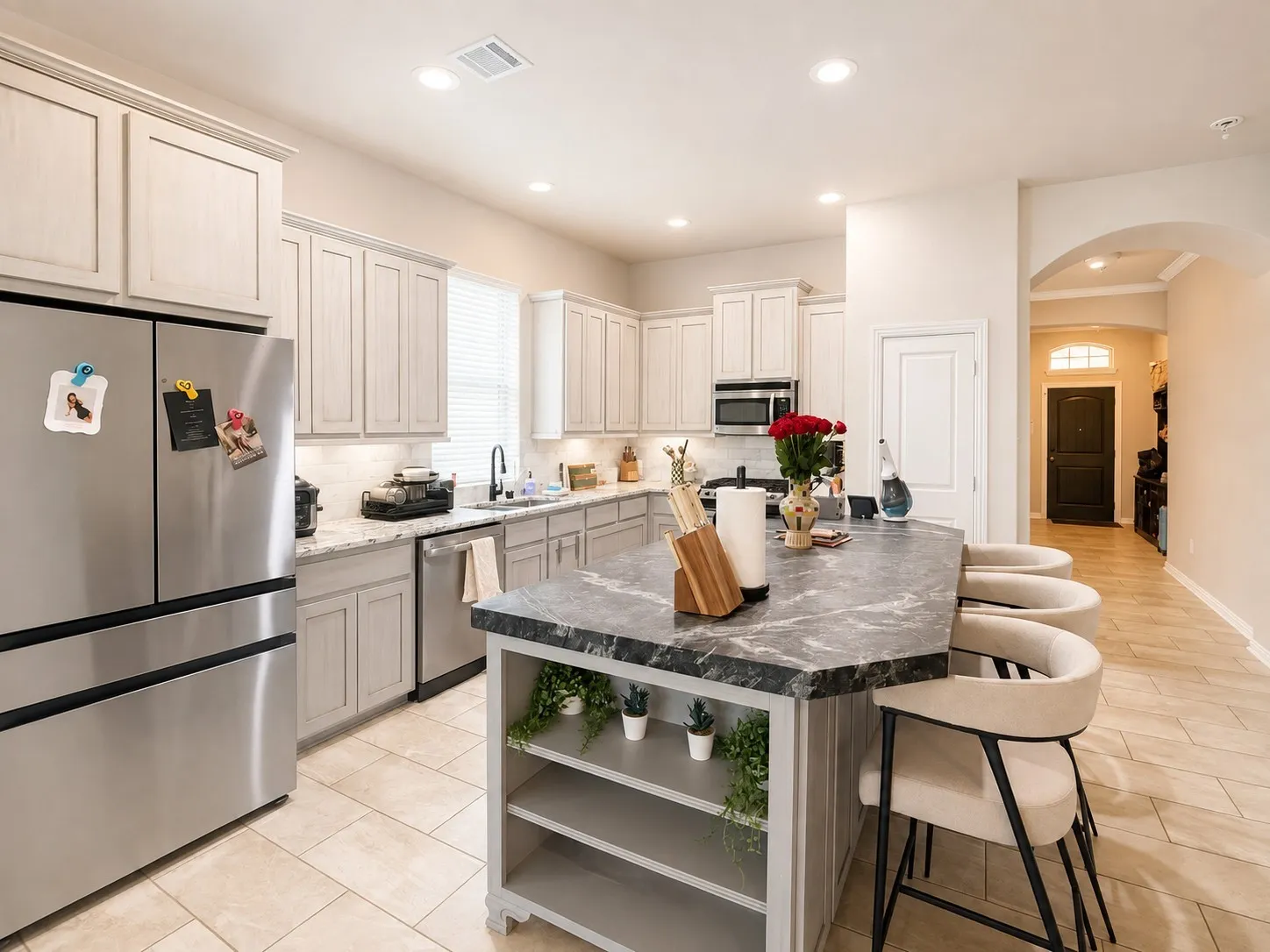 Single Family Residence For Rent in Dallas County , 7015 Chackbay Lane, Dallas, Texas 75227, 4 Bedroom, 2 Bathroom, 2 Garage spaces, 2,403 Sqft, built in 2012, mls#21372603, Real Estate Agent in Dallas, Homes For Rent in Dallas county, Homes For Rent in Dallas, Realtor in Dallas Texas, Real Estate Brokerage Independent Realty Texas, Luminita Cordes Realtor
