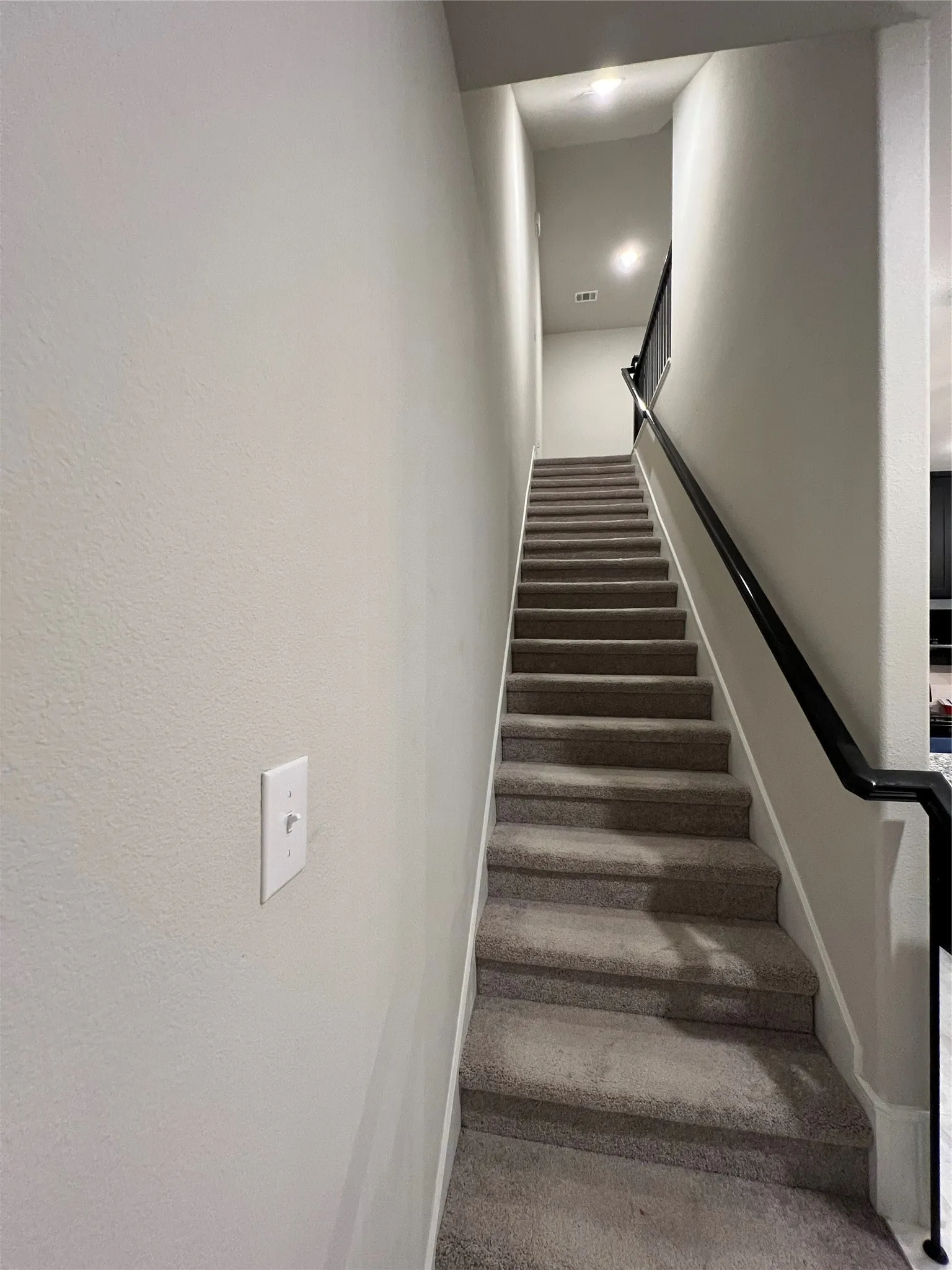 Townhouse For Rent in Collin County , 6225 Blythe Drive, Frisco, Texas 75035, 3 Bedroom, 4 Bathroom, 2 Garage spaces, 2,097 Sqft, built in 2019, mls#21372608, Real Estate Agent in Frisco, Homes For Rent in Collin county, Homes For Rent in Frisco, Realtor in Frisco Texas, Real Estate Brokerage Independent Realty Texas, Luminita Cordes Realtor