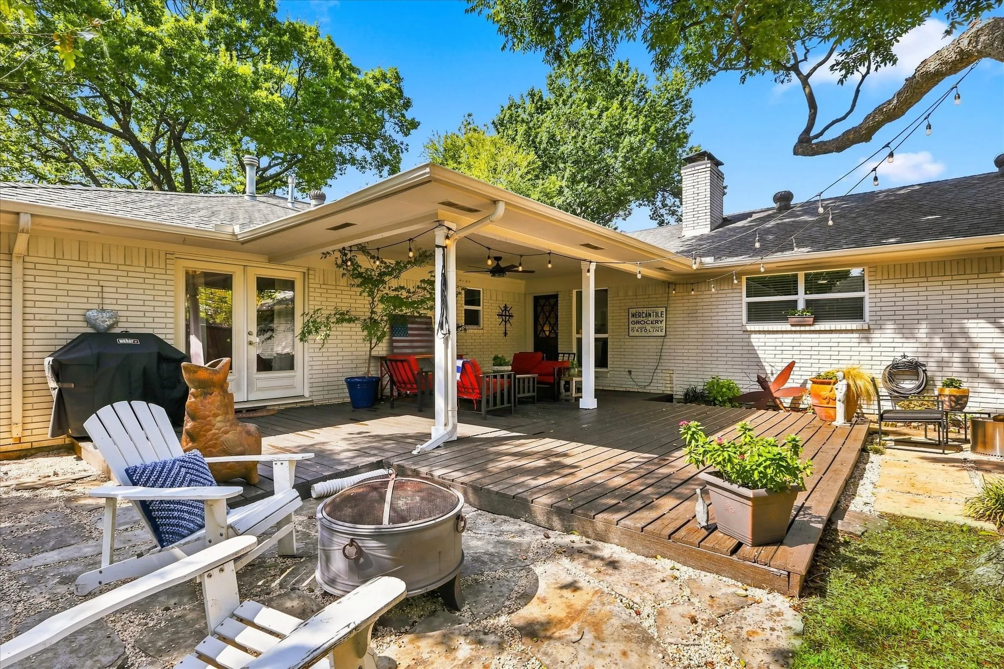 Single Family Residence For Sale in Dallas County , 9915 Faircrest Drive, Dallas, Texas 75238, 4 Bedroom, 4 Bathroom, 2 Garage spaces, 2,425 Sqft, built in 1967, mls#21357987, Real Estate Agent in Dallas, Homes For Sale in Dallas county, Homes For Sale in Dallas, Realtor in Dallas Texas, Real Estate Brokerage Independent Realty Texas, Luminita Cordes Realtor