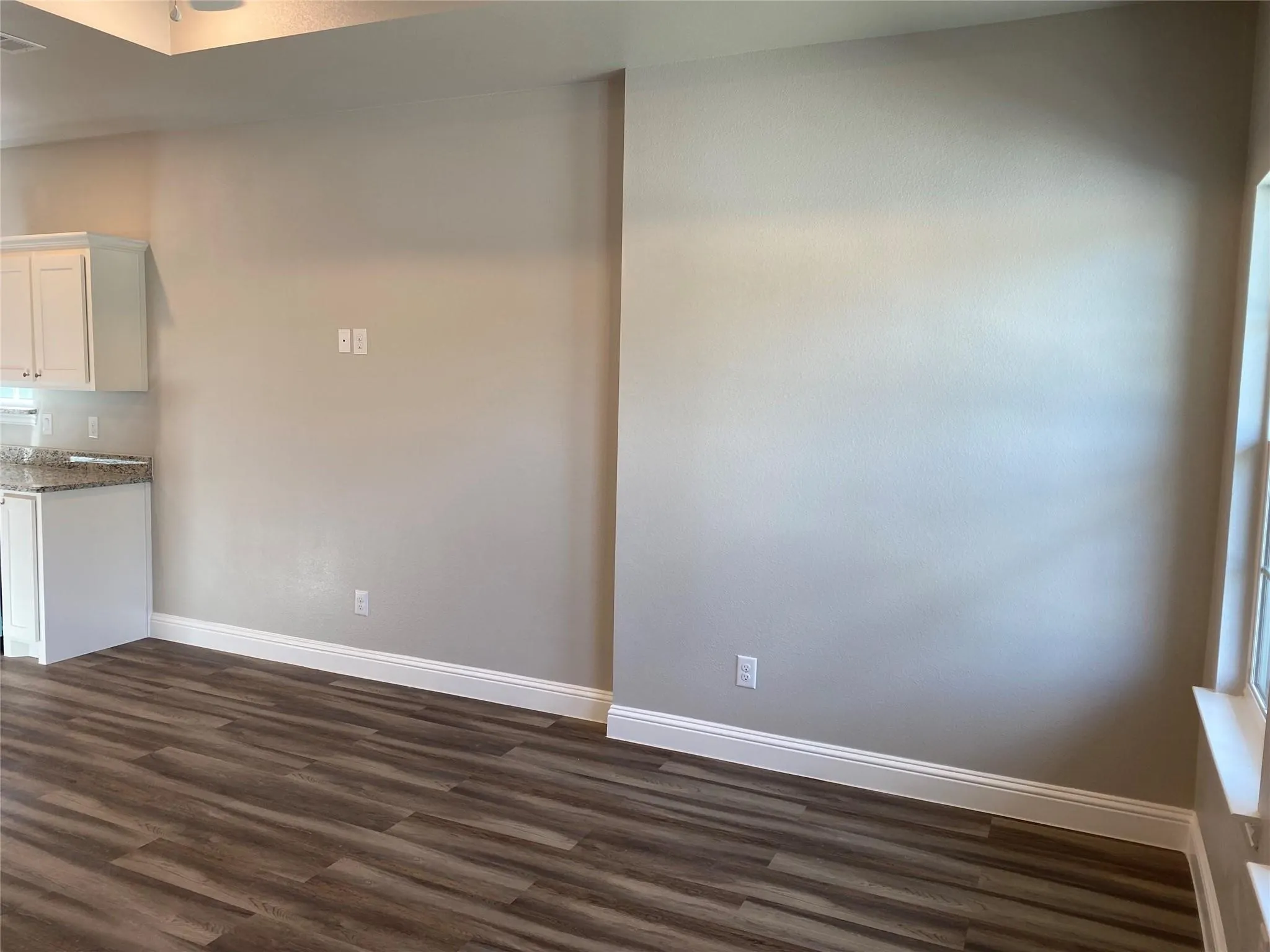 Duplex For Rent in Hunt County , 3307 Polk Street A, Greenville, Texas 75401, 3 Bedroom, 2 Bathroom, 1 Garage spaces, 1,288 Sqft, built in 2021, mls#21372617, Real Estate Agent in Greenville, Homes For Rent in Hunt county, Homes For Rent in Greenville, Realtor in Greenville Texas, Real Estate Brokerage Independent Realty Texas, Luminita Cordes Realtor