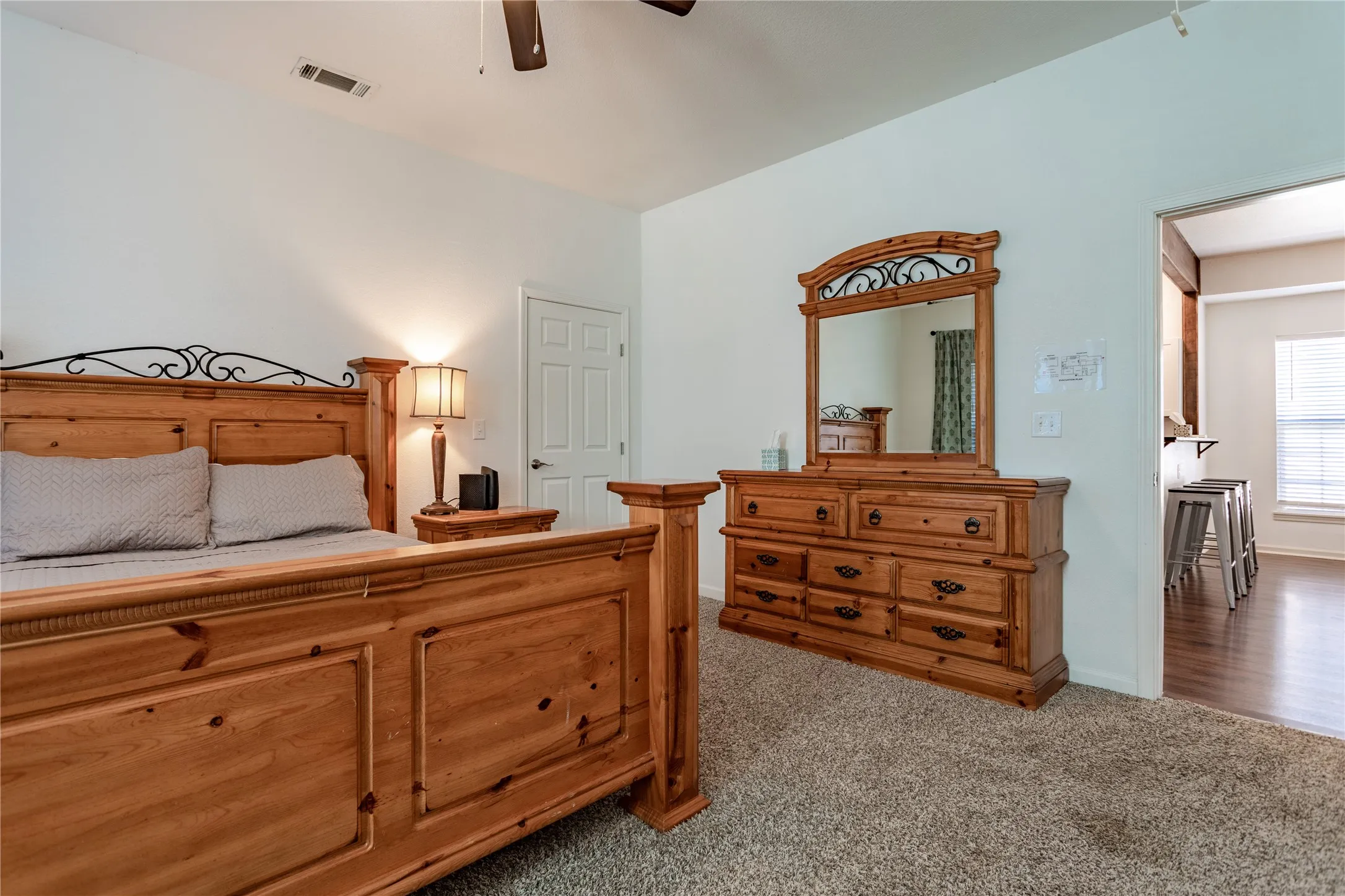Single Family Residence For Sale in Mc Lennan County , 1200 N 15th Street, Waco, Texas 76707, 3 Bedroom, 2 Bathroom, Garage spaces, 2,335 Sqft, built in 1918, mls#21372611, Real Estate Agent in Waco, Homes For Sale in Mc Lennan county, Homes For Sale in Waco, Realtor in Waco Texas, Real Estate Brokerage Independent Realty Texas, Luminita Cordes Realtor