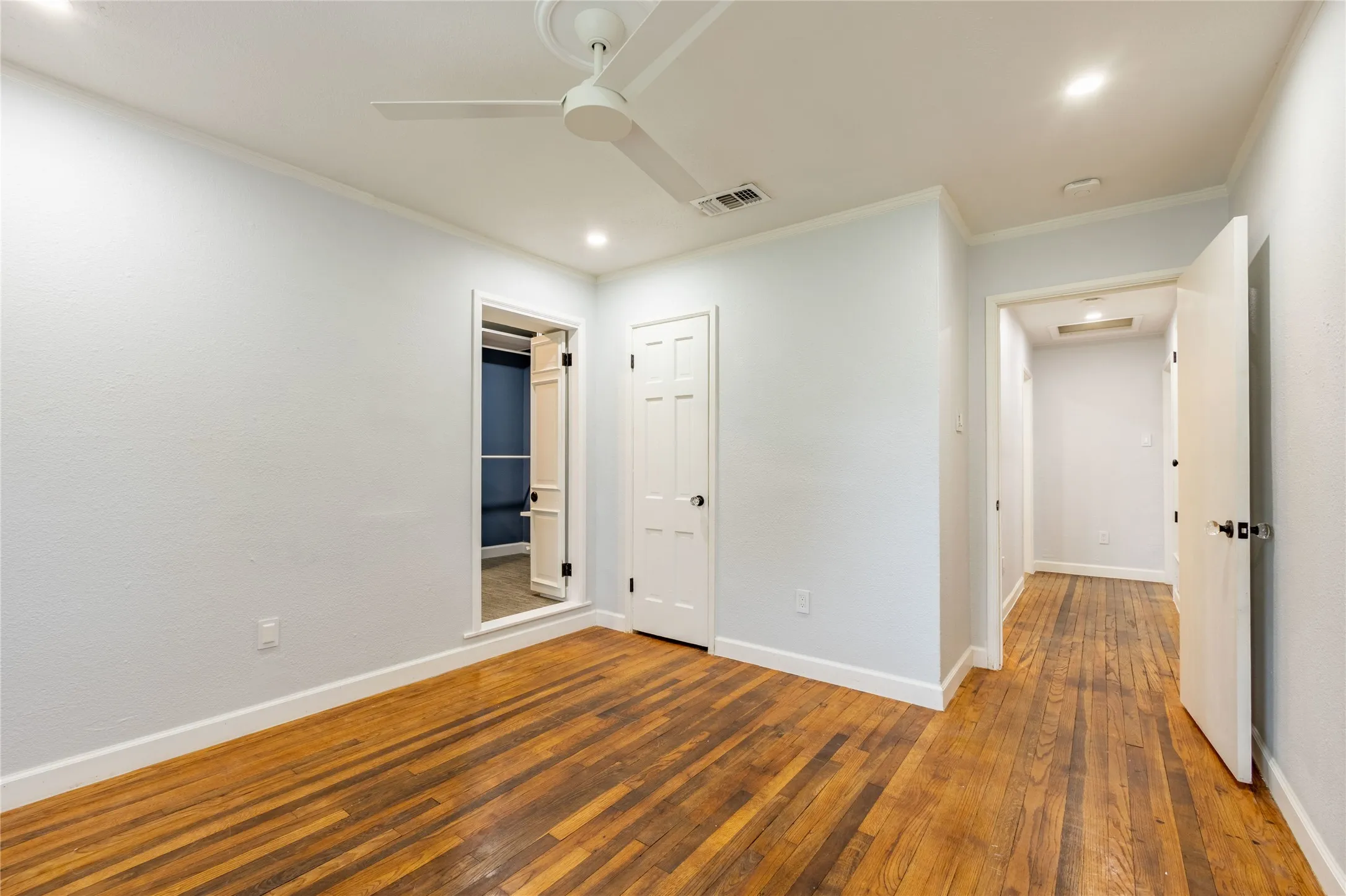 Lighted ceiling fan