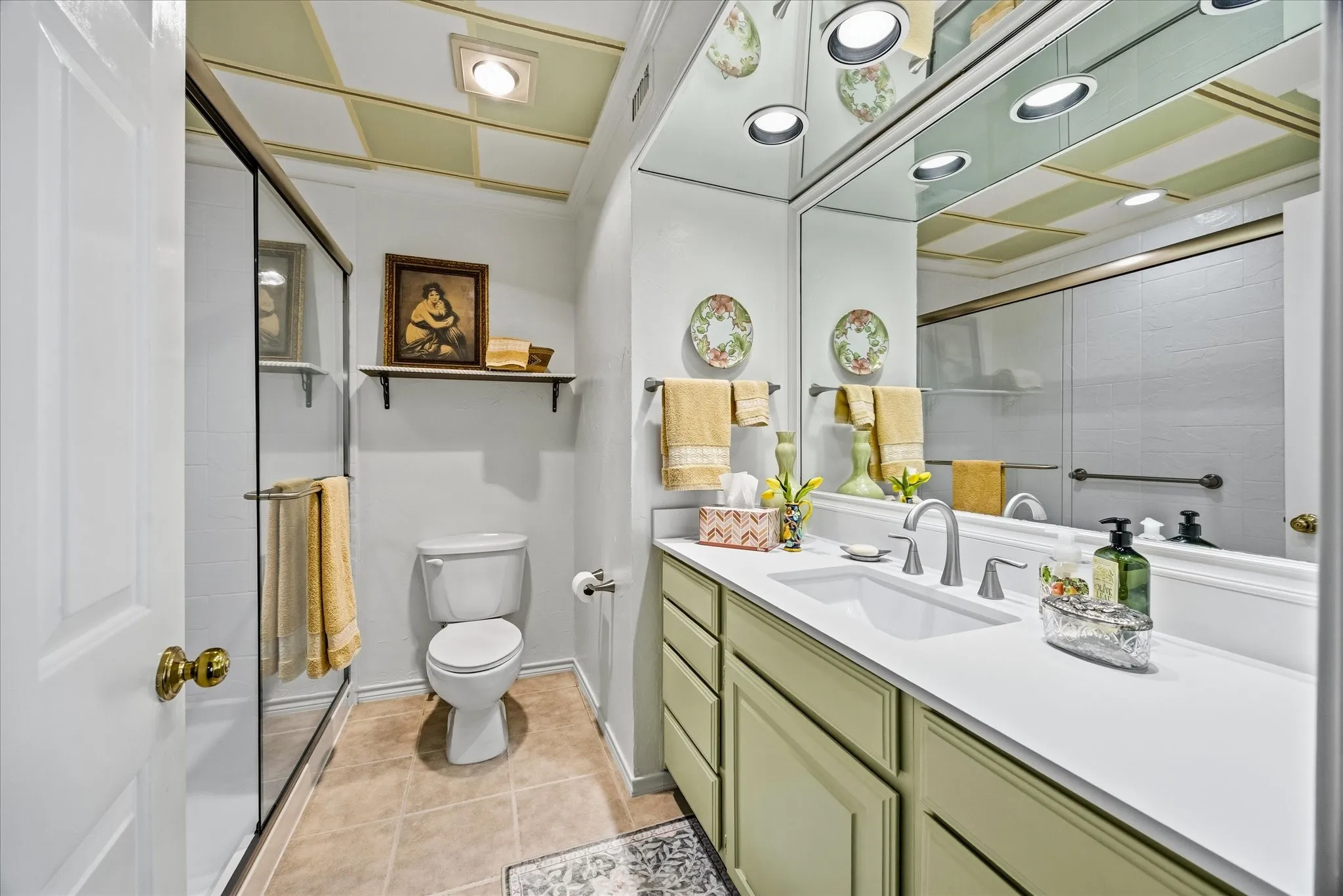 Townhouse For Sale in Dallas County , 12277 Montego Plaza, Dallas, Texas 75230, 3 Bedroom, 3 Bathroom, 2 Garage spaces, 2,297 Sqft, built in 1981, mls#21370413, Real Estate Agent in Dallas, Homes For Sale in Dallas county, Homes For Sale in Dallas, Realtor in Dallas Texas, Real Estate Brokerage Independent Realty Texas, Luminita Cordes Realtor