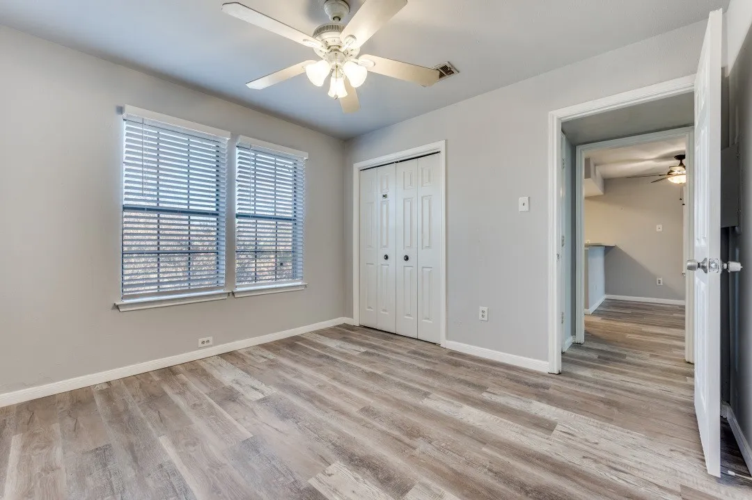 Condominium For Sale in Dallas County , 2835 Keller Springs 502, Carrollton, Texas 75006, 2 Bedroom, 2 Bathroom, Garage spaces, 948 Sqft, built in 1984, mls#21372624, Real Estate Agent in Carrollton, Homes For Sale in Dallas county, Homes For Sale in Carrollton, Realtor in Carrollton Texas, Real Estate Brokerage Independent Realty Texas, Luminita Cordes Realtor