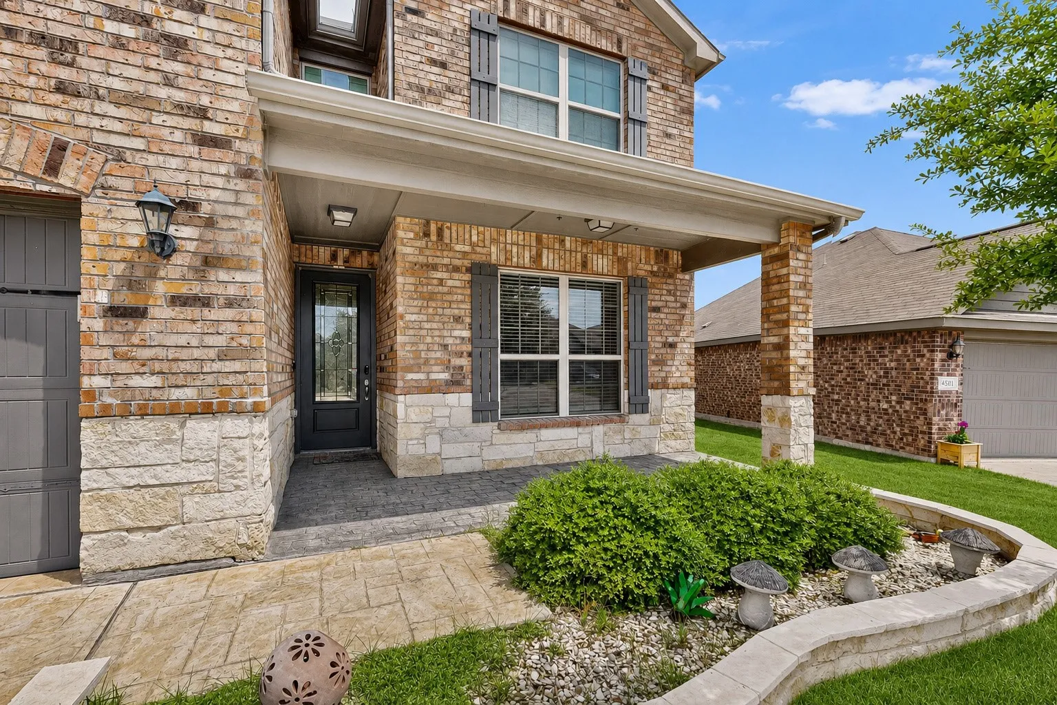 Single Family Residence For Sale in Denton County , 4808 Beaver Creek Avenue, Denton, Texas 76207, 5 Bedroom, 3 Bathroom, 2 Garage spaces, 2,991 Sqft, built in 2018, mls#21367239, Real Estate Agent in Denton, Homes For Sale in Denton county, Homes For Sale in Denton, Realtor in Denton Texas, Real Estate Brokerage Independent Realty Texas, Luminita Cordes Realtor