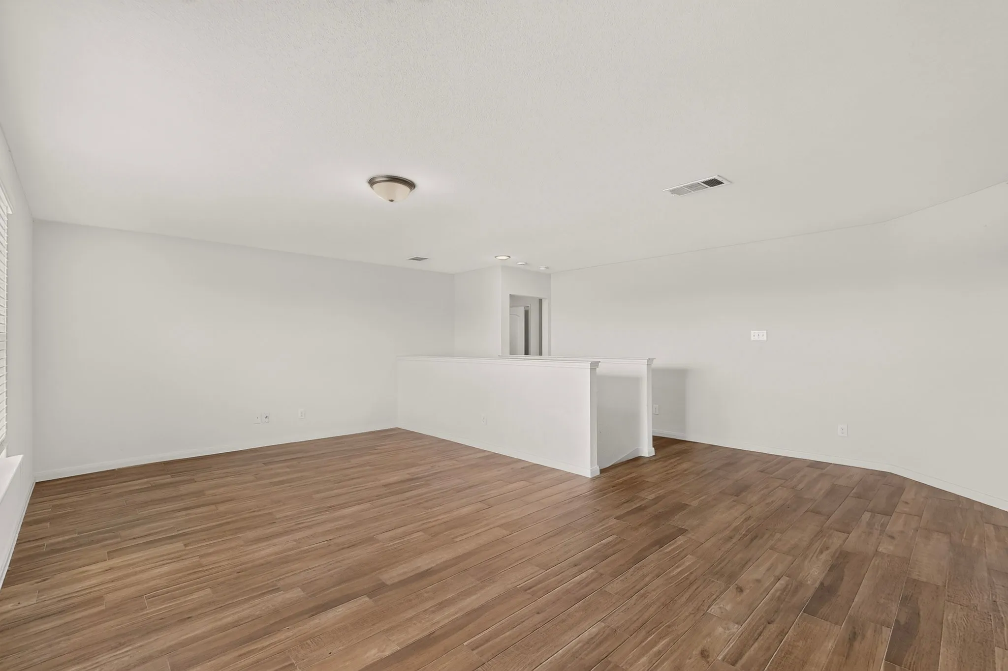 Single Family Residence For Sale in Denton County , 4808 Beaver Creek Avenue, Denton, Texas 76207, 5 Bedroom, 3 Bathroom, 2 Garage spaces, 2,991 Sqft, built in 2018, mls#21367239, Real Estate Agent in Denton, Homes For Sale in Denton county, Homes For Sale in Denton, Realtor in Denton Texas, Real Estate Brokerage Independent Realty Texas, Luminita Cordes Realtor