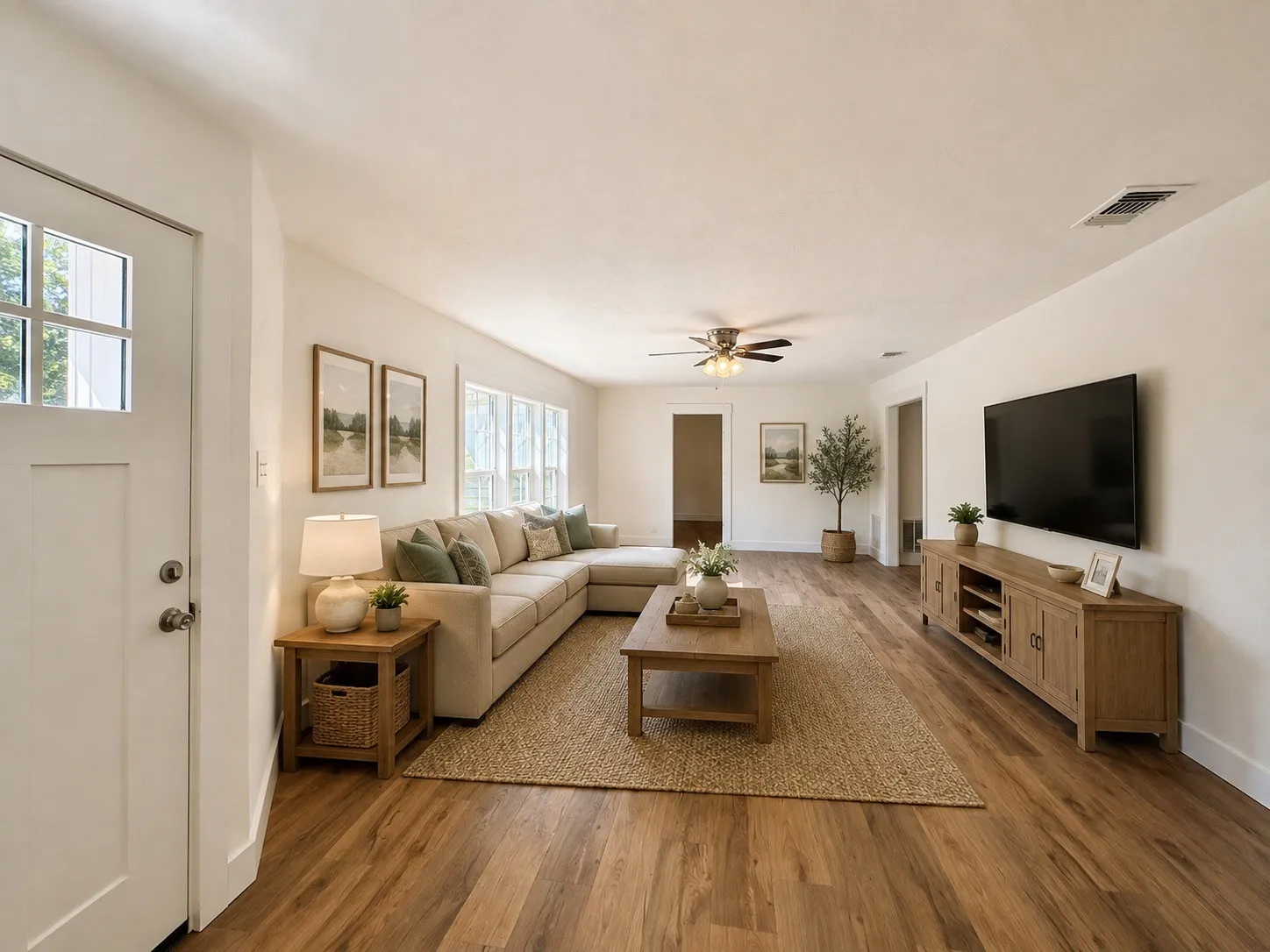 Single Family Residence For Sale in Hopkins County , 112 Morris Drive, Sulphur Springs, Texas 75482, 4 Bedroom, 2 Bathroom, Garage spaces, 1,626 Sqft, built in 1956, mls#21371819, Real Estate Agent in Sulphur Springs, Homes For Sale in Hopkins county, Homes For Sale in Sulphur Springs, Realtor in Sulphur Springs Texas, Real Estate Brokerage Independent Realty Texas, Luminita Cordes Realtor