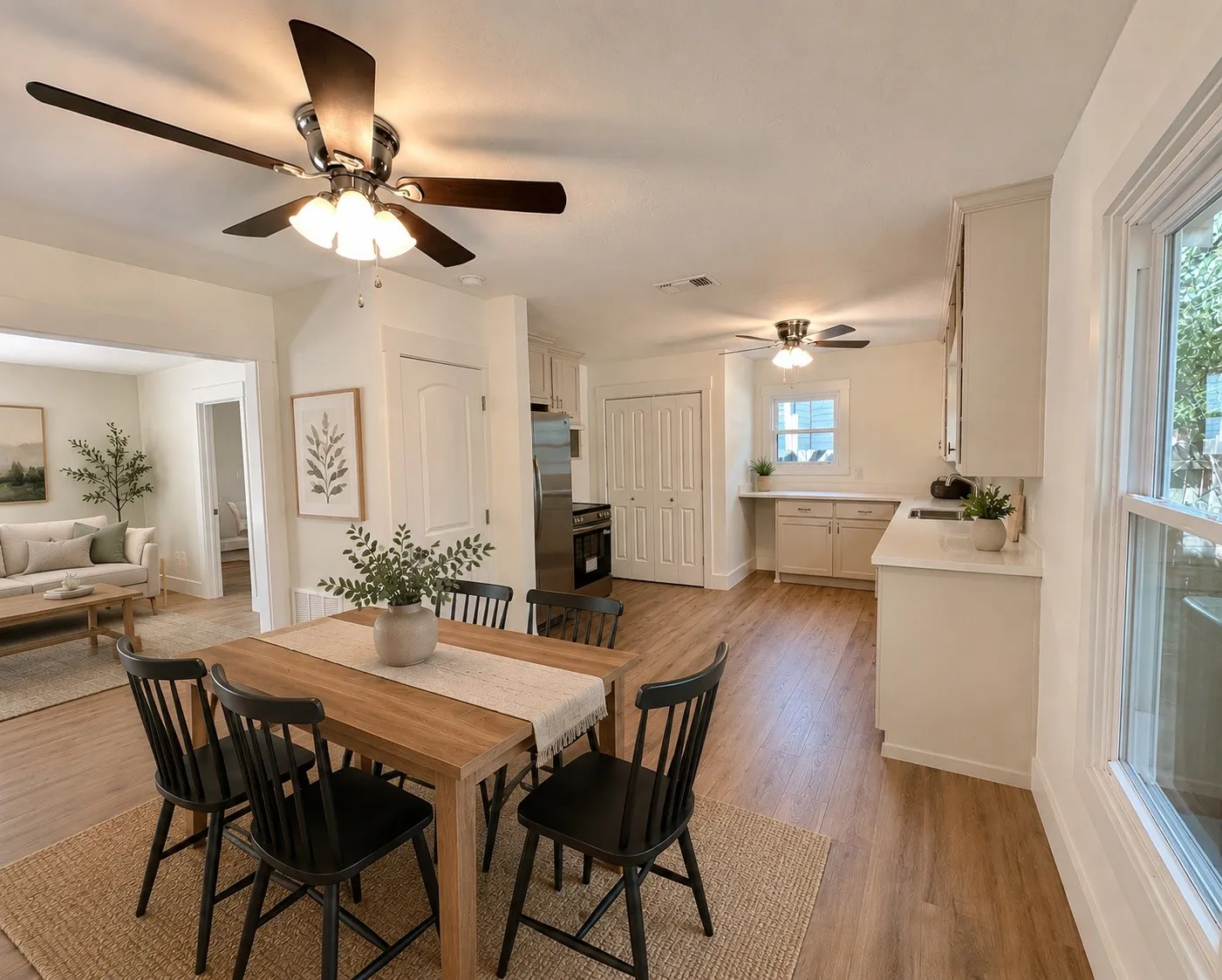 Dining- Kitchen AI staged