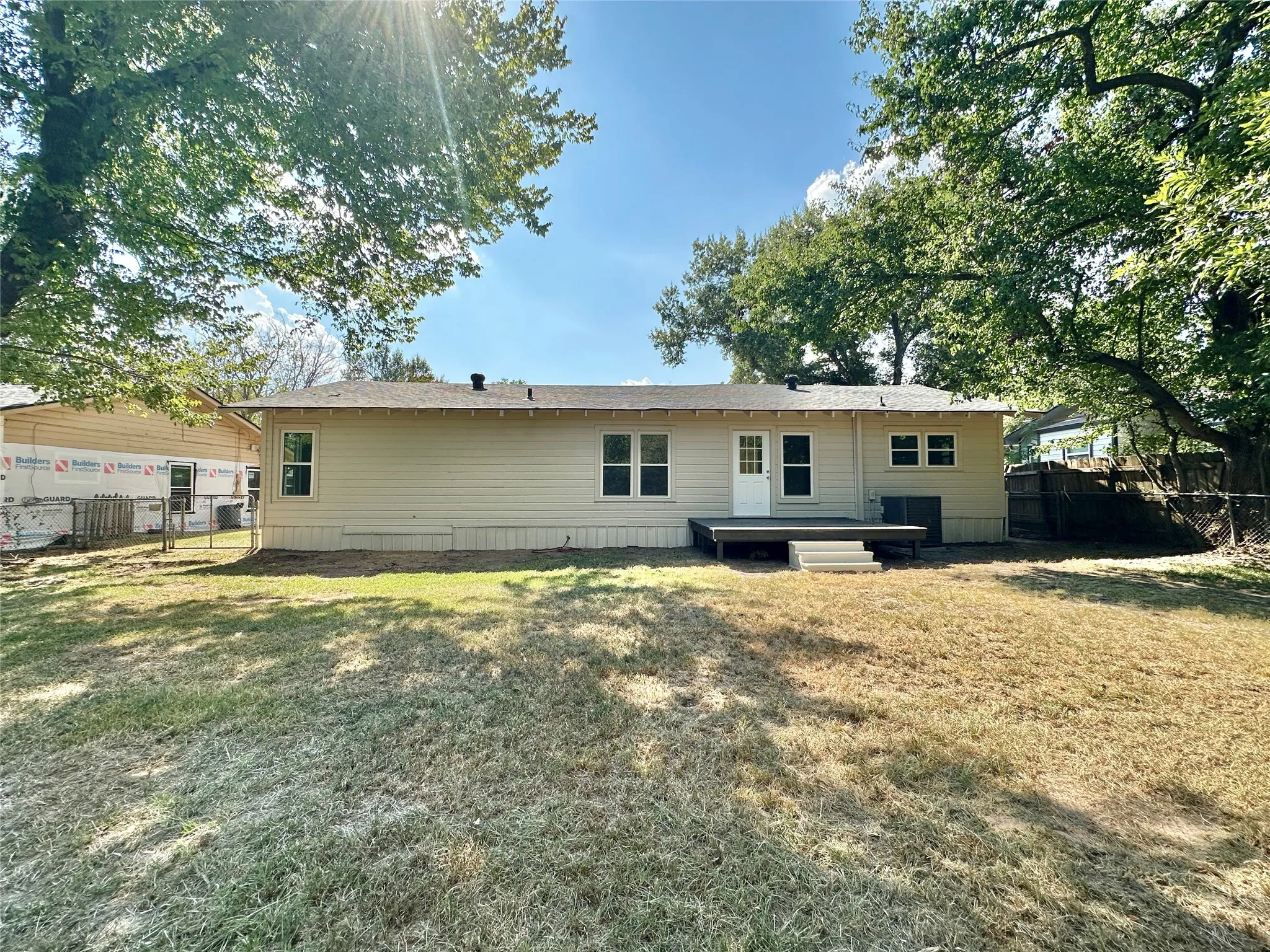 Single Family Residence For Sale in Hopkins County , 112 Morris Drive, Sulphur Springs, Texas 75482, 4 Bedroom, 2 Bathroom, Garage spaces, 1,626 Sqft, built in 1956, mls#21371819, Real Estate Agent in Sulphur Springs, Homes For Sale in Hopkins county, Homes For Sale in Sulphur Springs, Realtor in Sulphur Springs Texas, Real Estate Brokerage Independent Realty Texas, Luminita Cordes Realtor