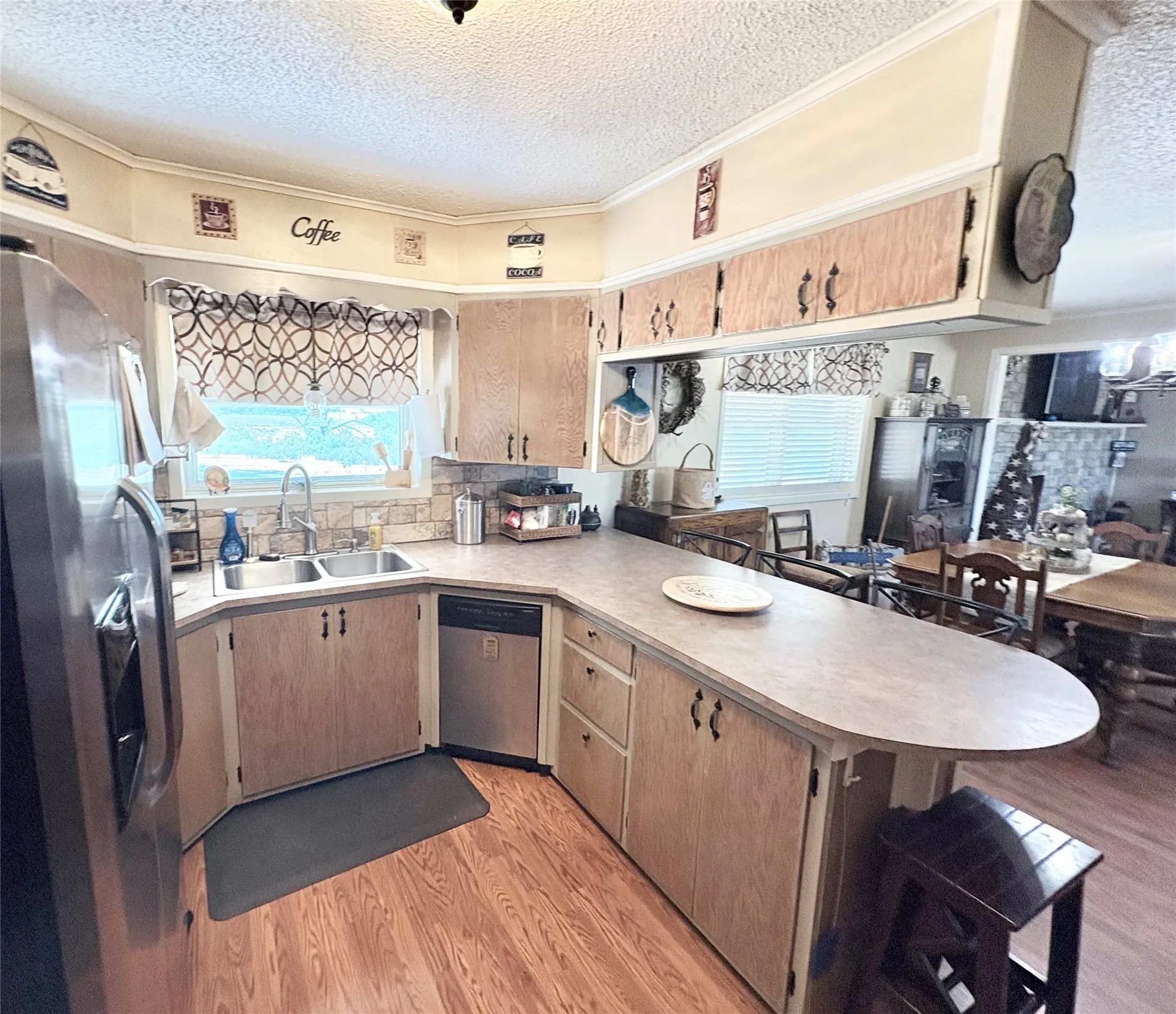 Farm For Sale in Eastland County , 325 Highway 2563, Eastland, Texas 76448, 3 Bedroom, 2 Bathroom, 2 Garage spaces, 2,272 Sqft, built in 1967, mls#21372633, Real Estate Agent in Eastland, Homes For Sale in Eastland county, Homes For Sale in Eastland, Realtor in Eastland Texas, Real Estate Brokerage Independent Realty Texas, Luminita Cordes Realtor