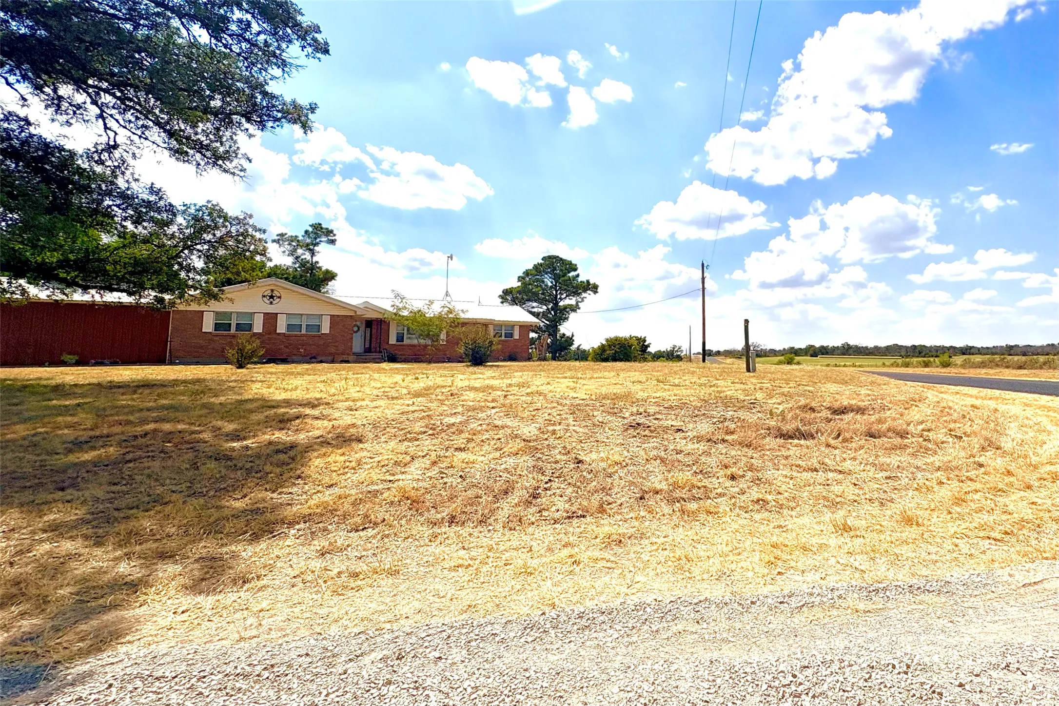 Farm For Sale in Eastland County , 325 Highway 2563, Eastland, Texas 76448, 3 Bedroom, 2 Bathroom, 2 Garage spaces, 2,272 Sqft, built in 1967, mls#21372633, Real Estate Agent in Eastland, Homes For Sale in Eastland county, Homes For Sale in Eastland, Realtor in Eastland Texas, Real Estate Brokerage Independent Realty Texas, Luminita Cordes Realtor