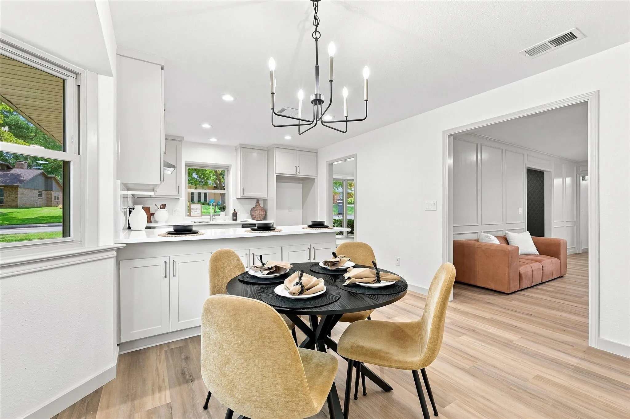 Single Family Residence For Sale in Denton County , 1419 San Antone Lane, Lewisville, Texas 75077, 4 Bedroom, 2 Bathroom, 2 Garage spaces, 2,072 Sqft, built in 1974, mls#21370814, Real Estate Agent in Lewisville, Homes For Sale in Denton county, Homes For Sale in Lewisville, Realtor in Lewisville Texas, Real Estate Brokerage Independent Realty Texas, Luminita Cordes Realtor