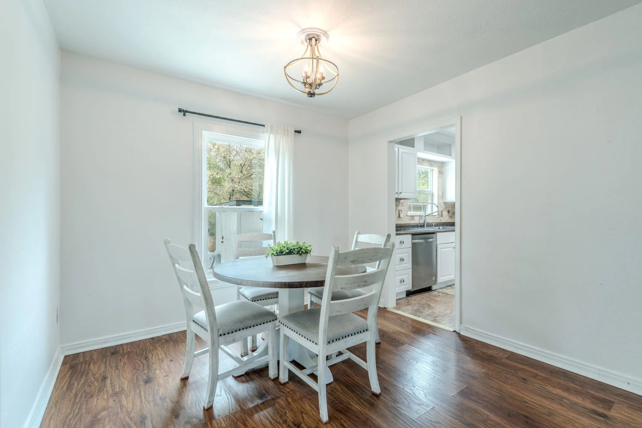 Dining or extension of living- possible sitting area