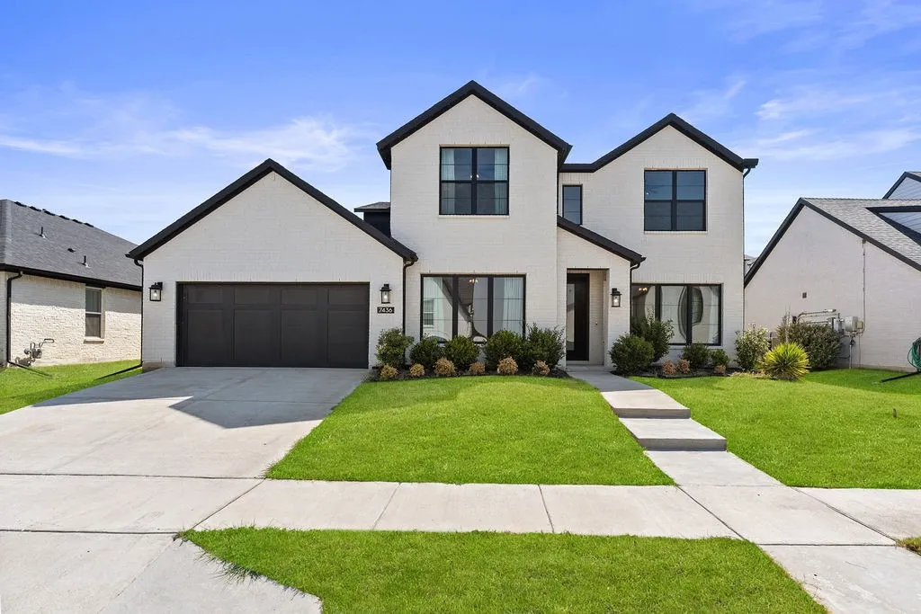 Single Family Residence For Sale in Tarrant County , 7436 Haggard Street, Fort Worth, Texas 76179, 4 Bedroom, 4 Bathroom, 2 Garage spaces, 3,404 Sqft, built in 2021, mls#21372325, Real Estate Agent in Fort Worth, Homes For Sale in Tarrant county, Homes For Sale in Fort Worth, Realtor in Fort Worth Texas, Real Estate Brokerage Independent Realty Texas, Luminita Cordes Realtor